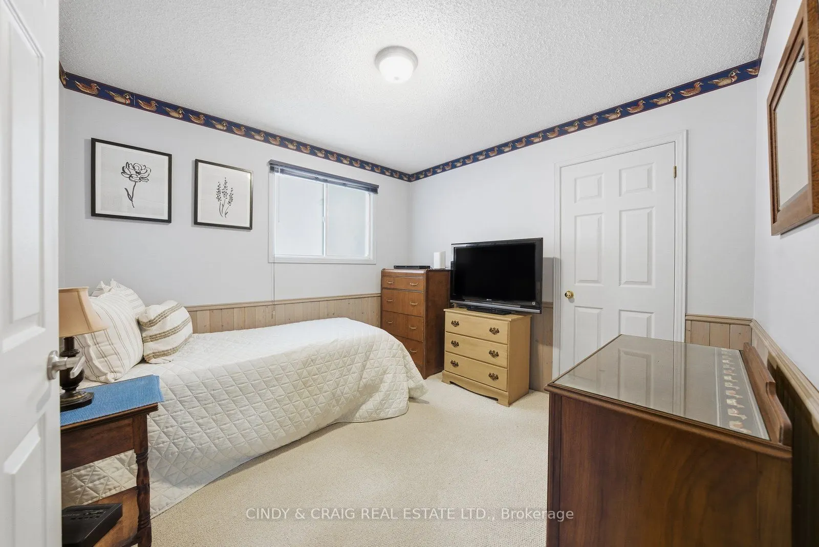 318 Sandringham Drive