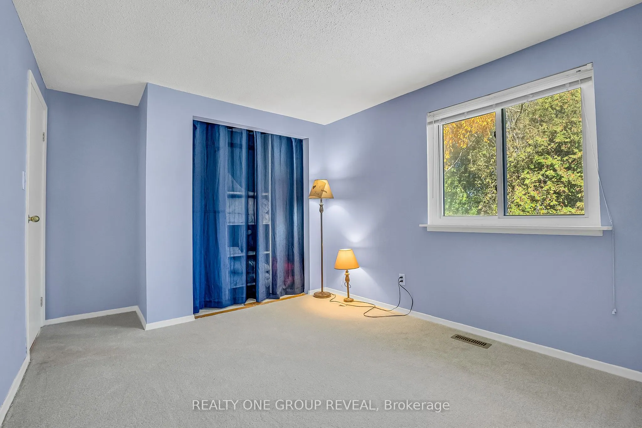 1343 Fenelon Crescent