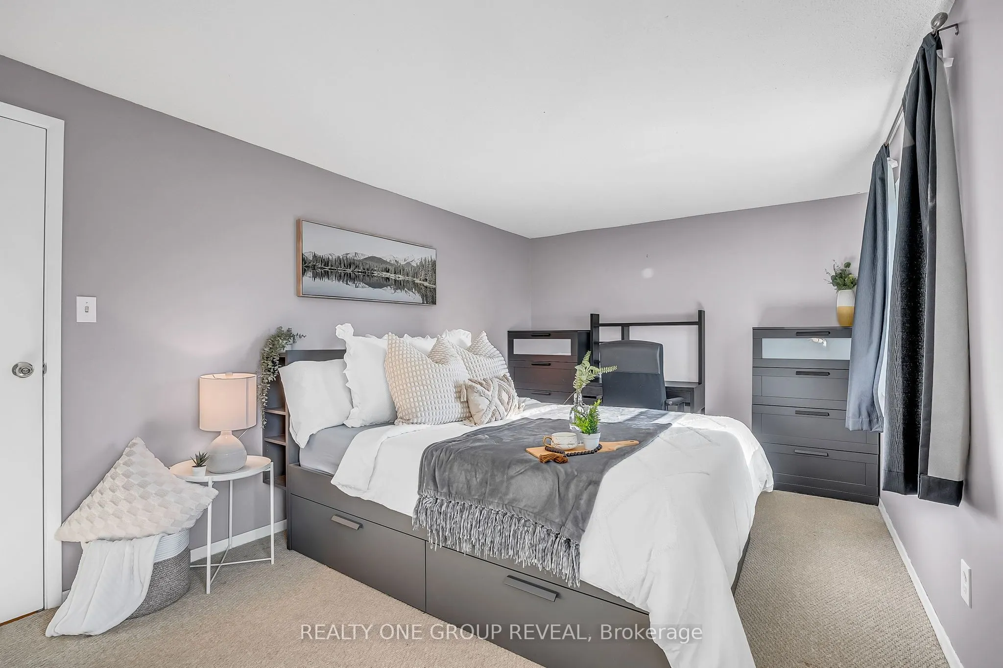 1343 Fenelon Crescent