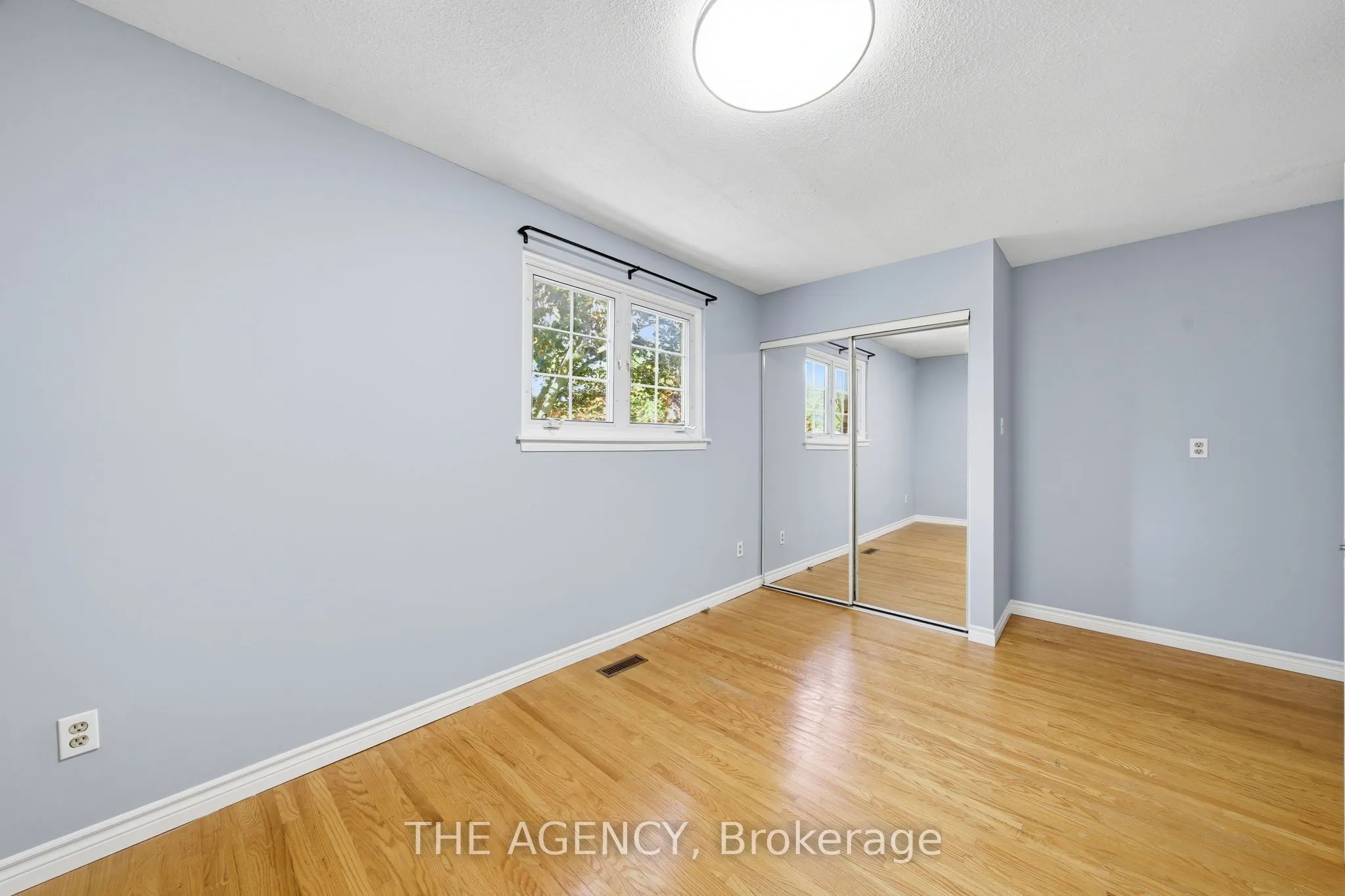 8A Maryland Boulevard