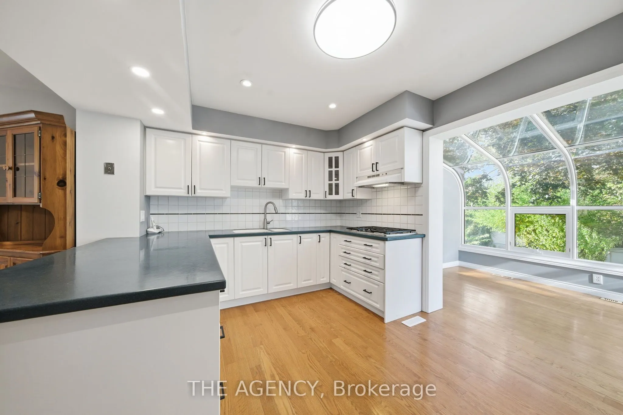 8A Maryland Boulevard