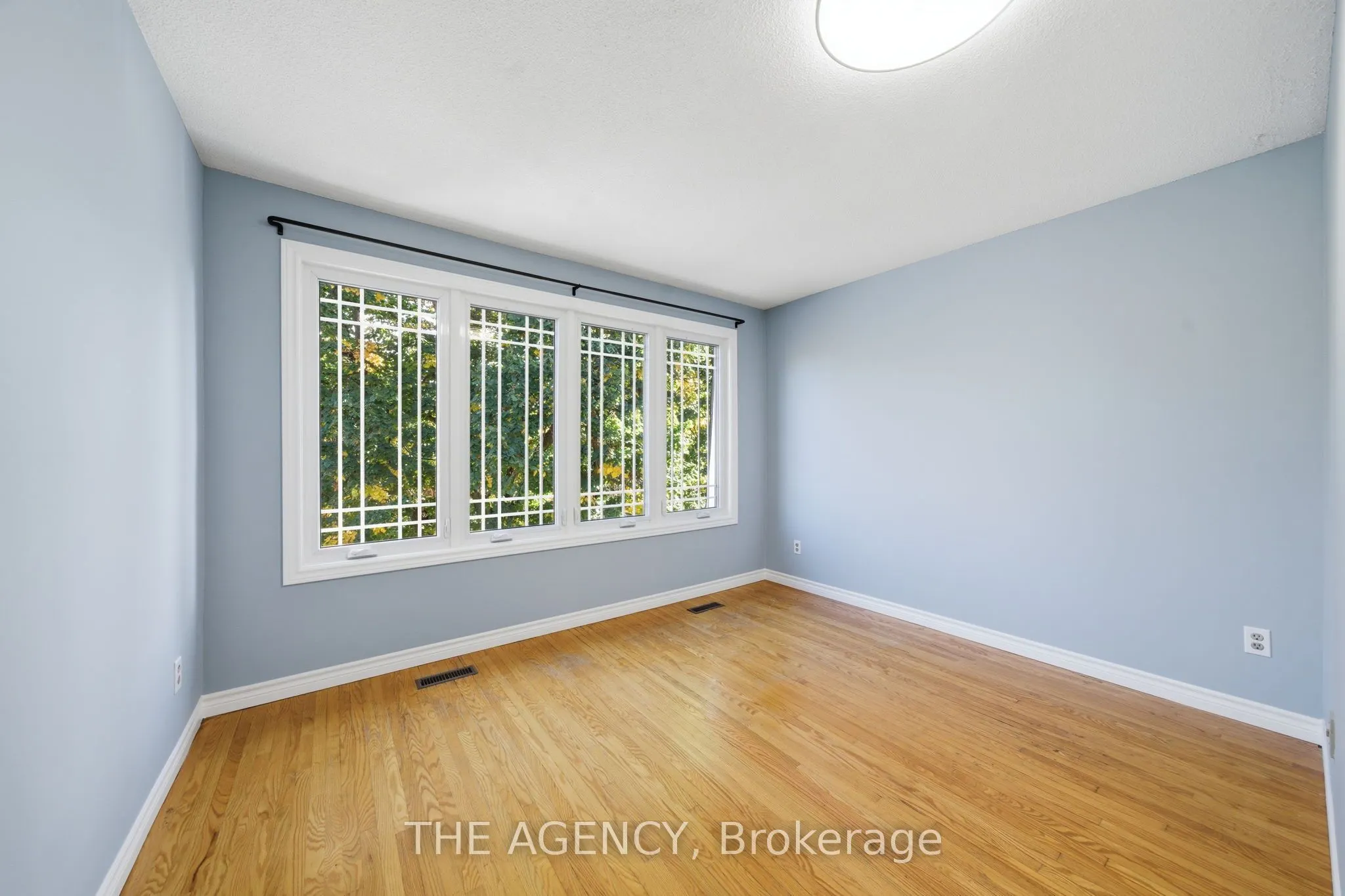 8A Maryland Boulevard