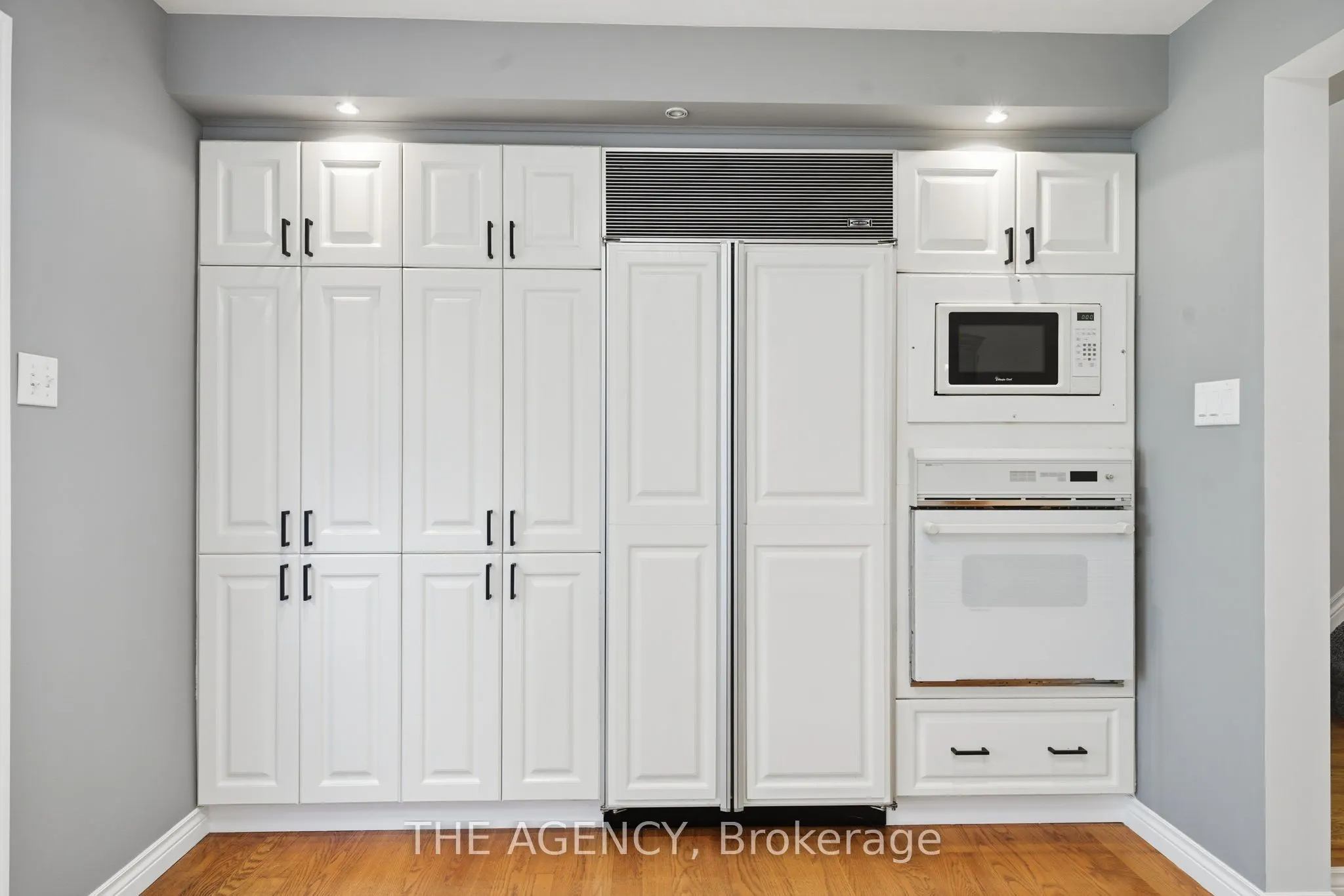 8A Maryland Boulevard