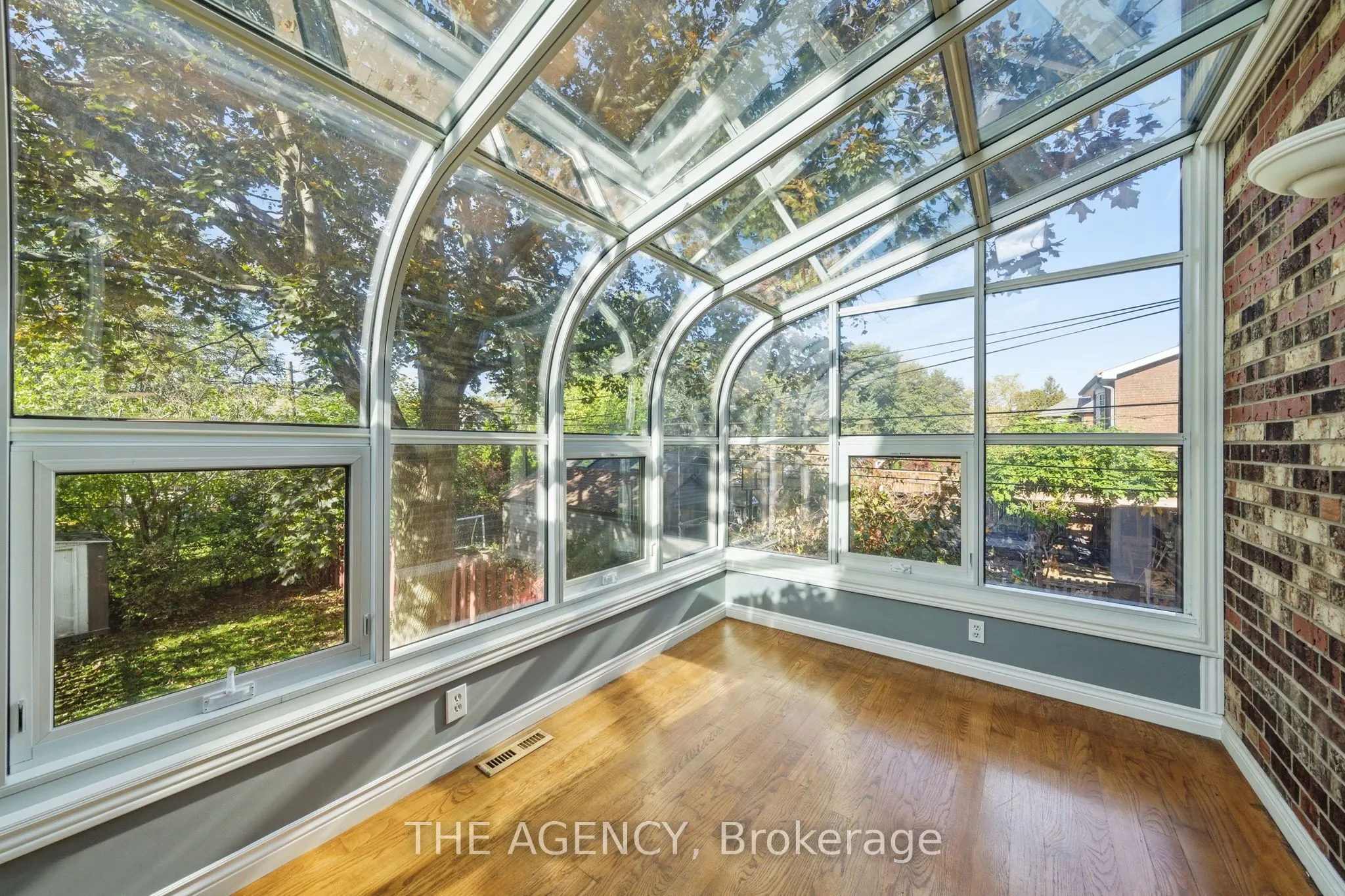 8A Maryland Boulevard