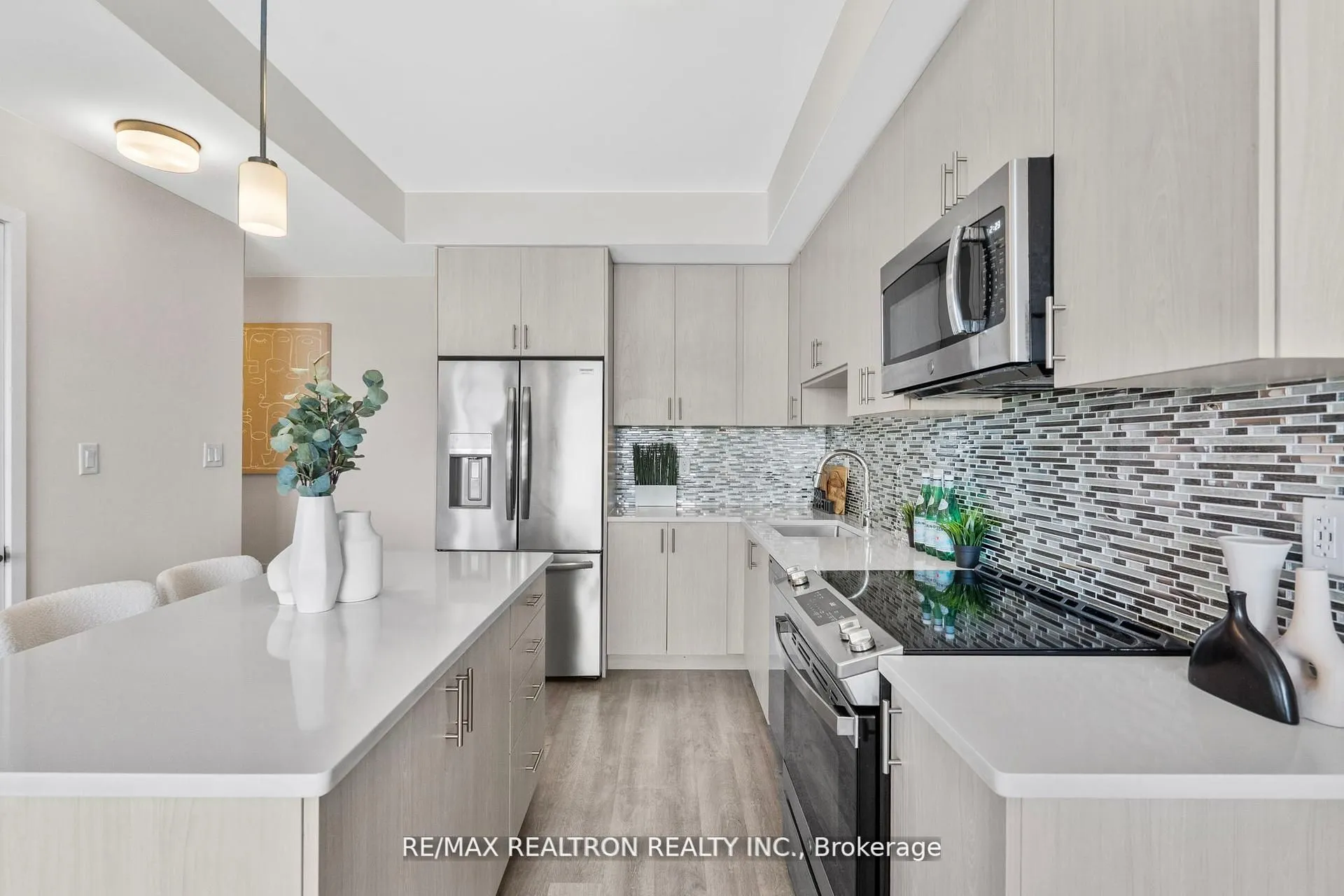 2550 Castlegate Crossing, #401