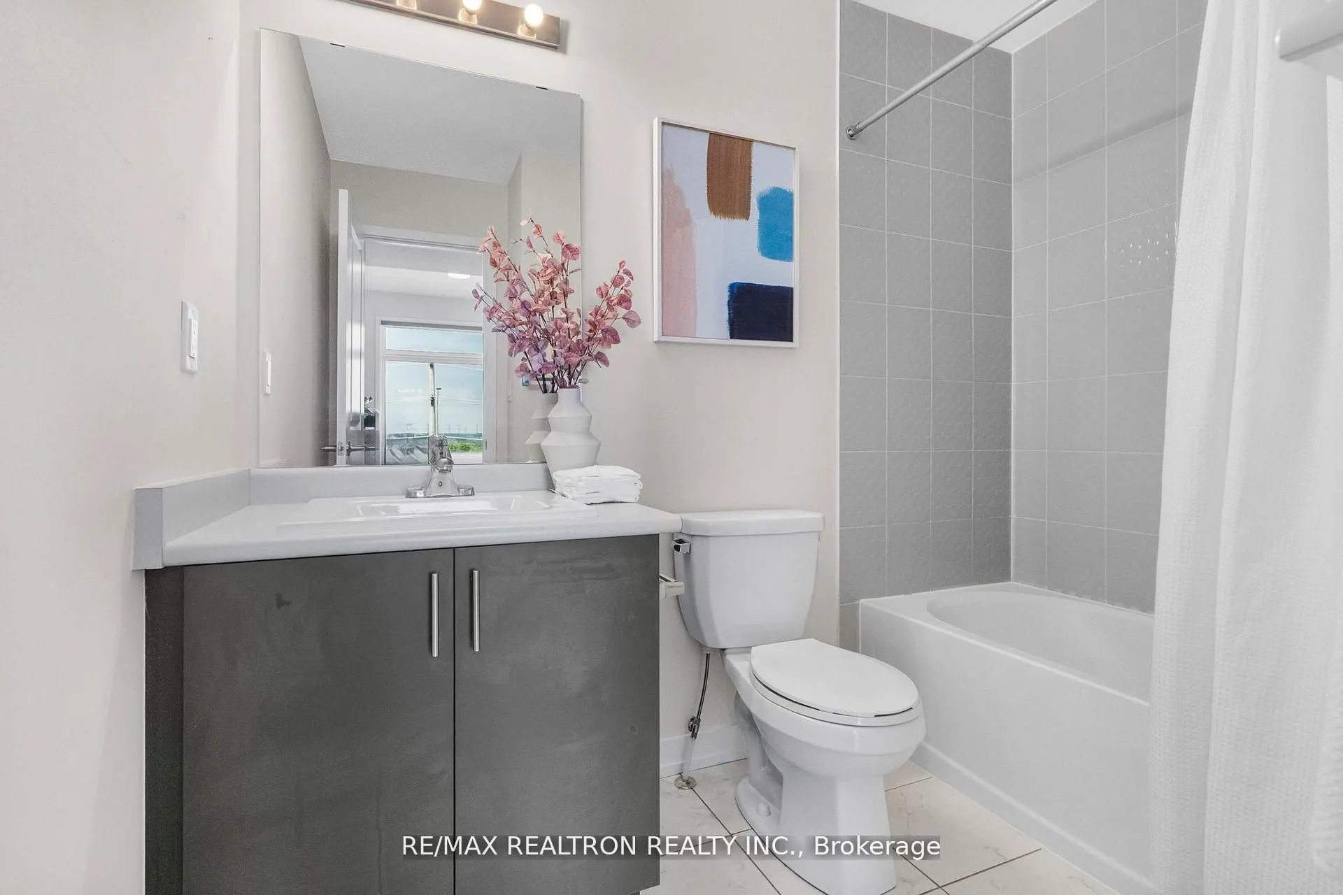 2550 Castlegate Crossing, #401