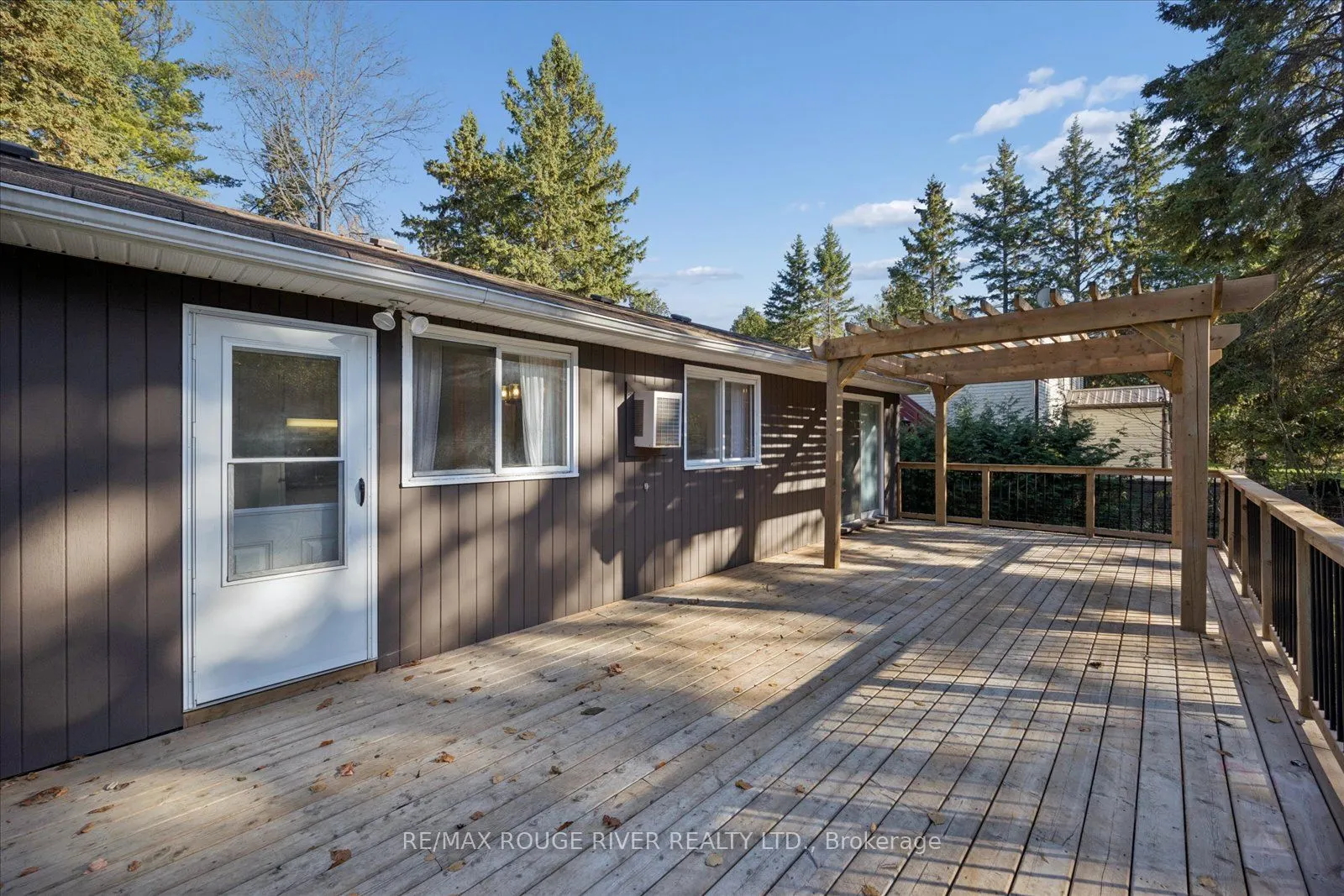 16 Blumenweg Crescent