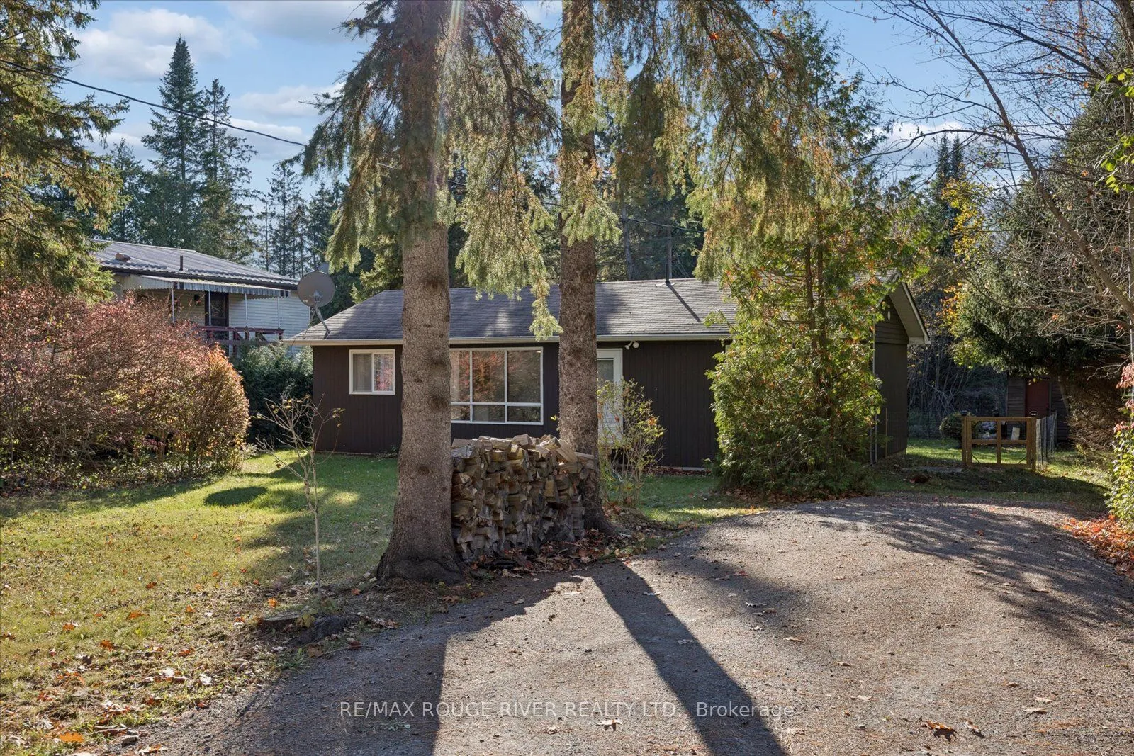 16 Blumenweg Crescent