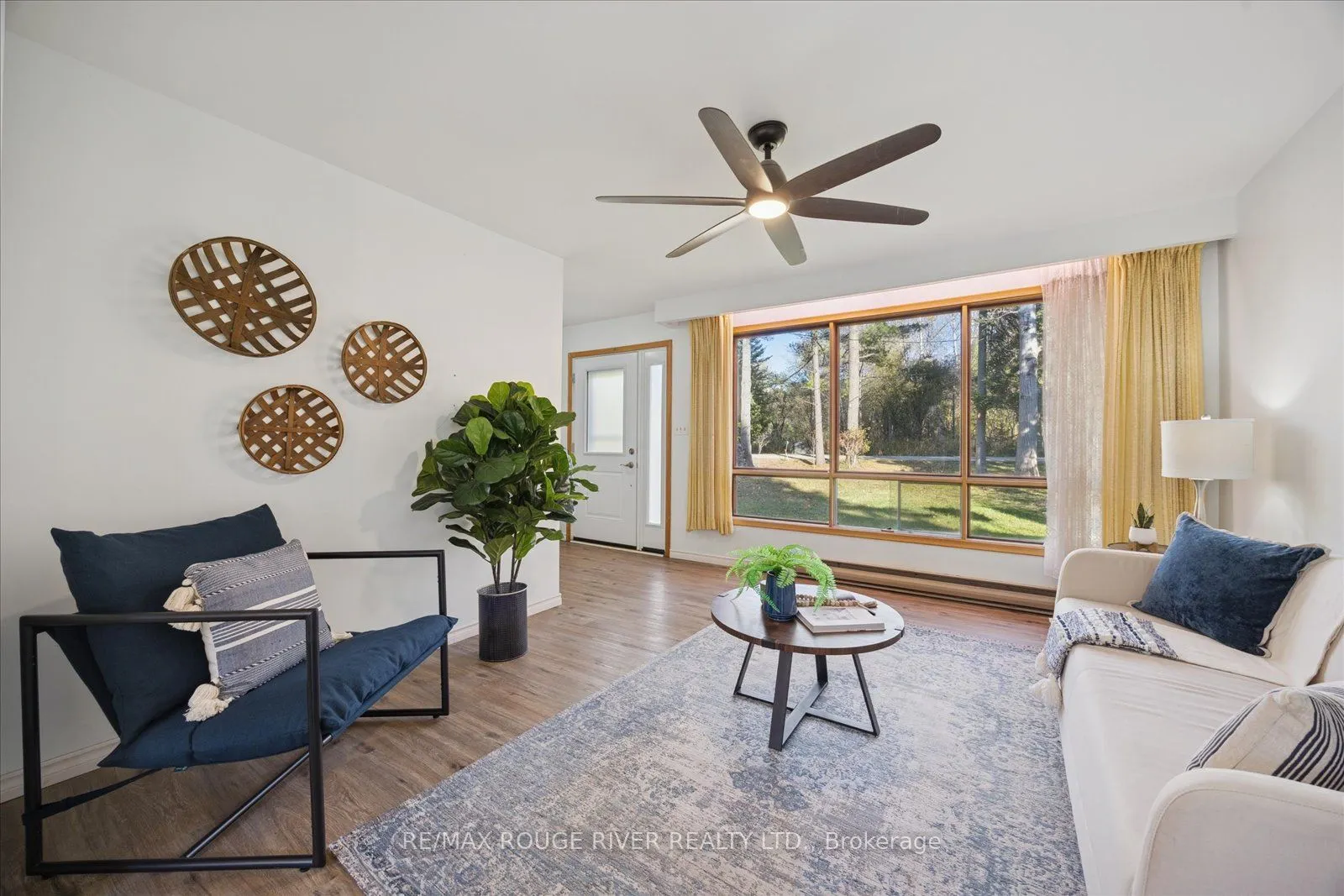 16 Blumenweg Crescent