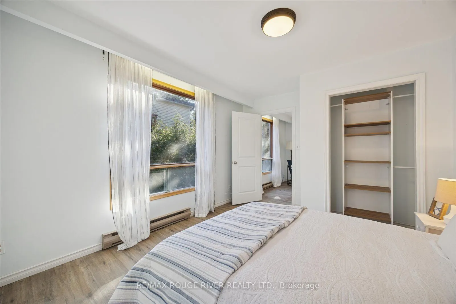 16 Blumenweg Crescent