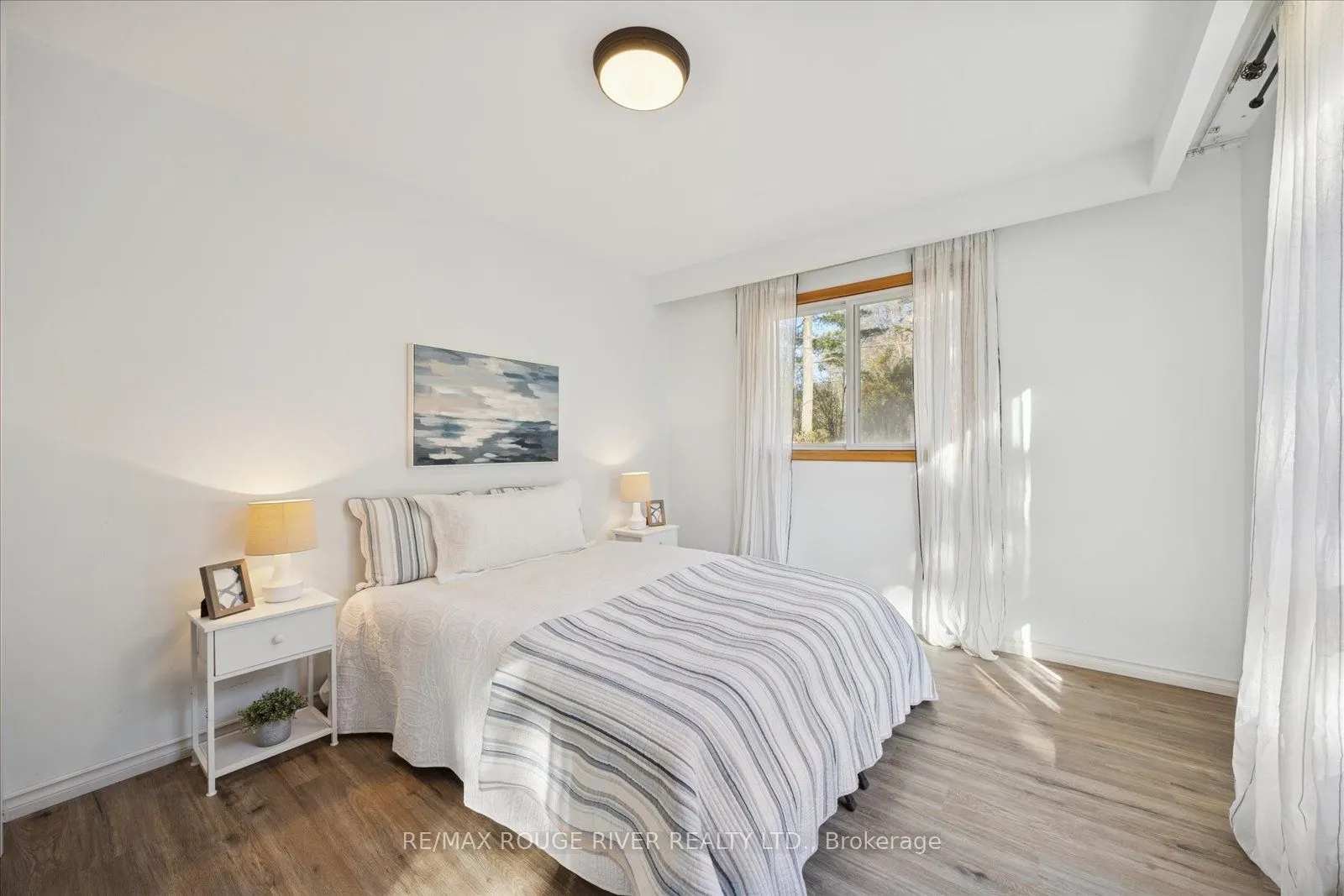 16 Blumenweg Crescent