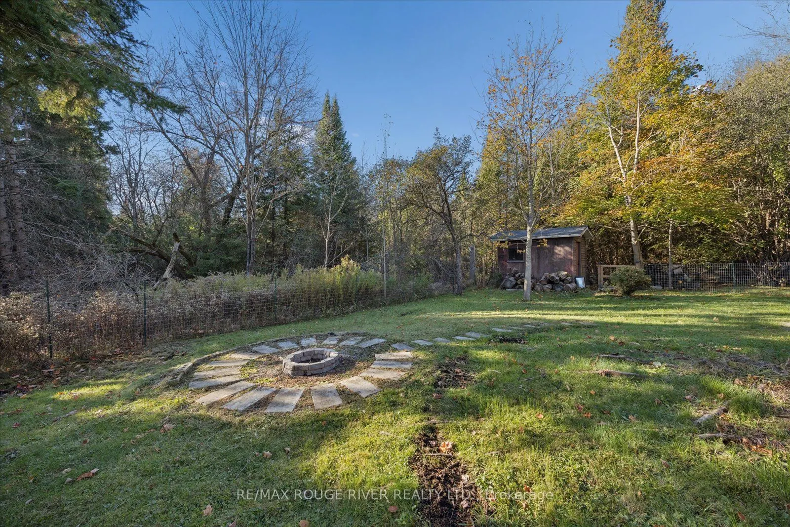 16 Blumenweg Crescent