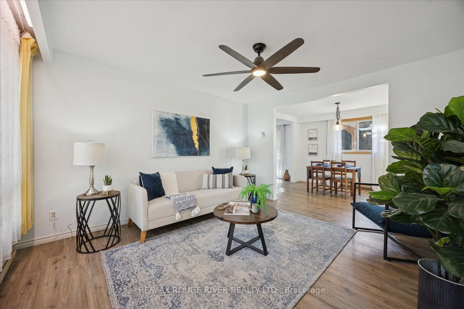 16 Blumenweg Crescent