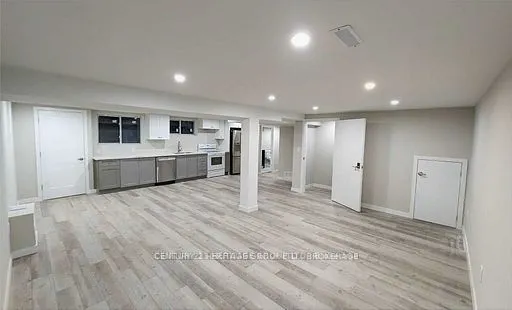 971 Vistula Drive, #A