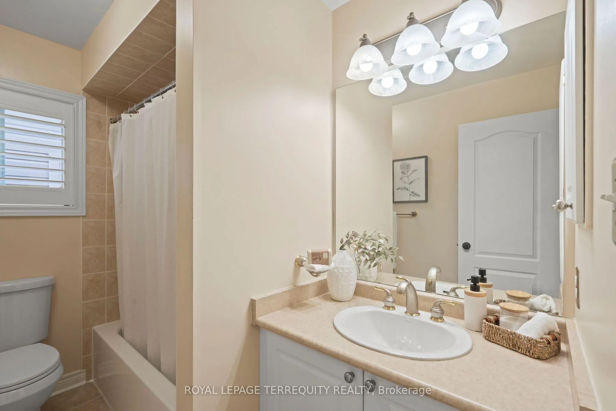 12 Kenilworth Crescent