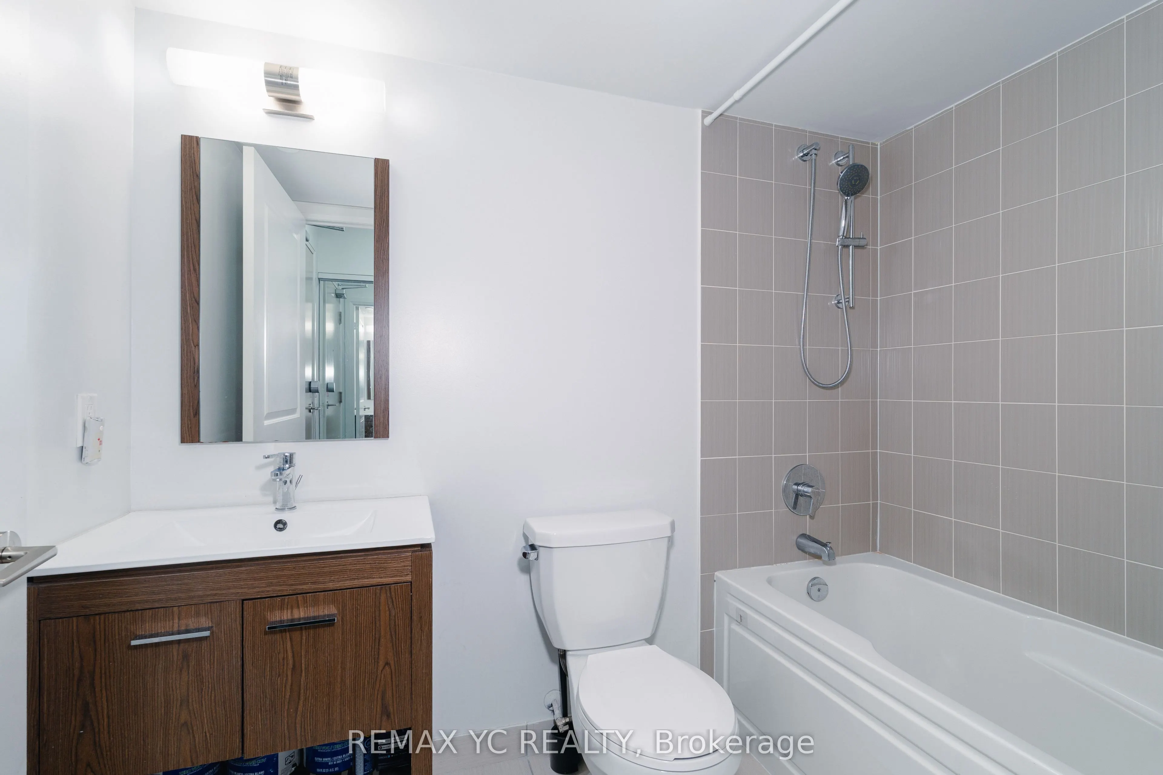 30 Meadowglen Place, #2208