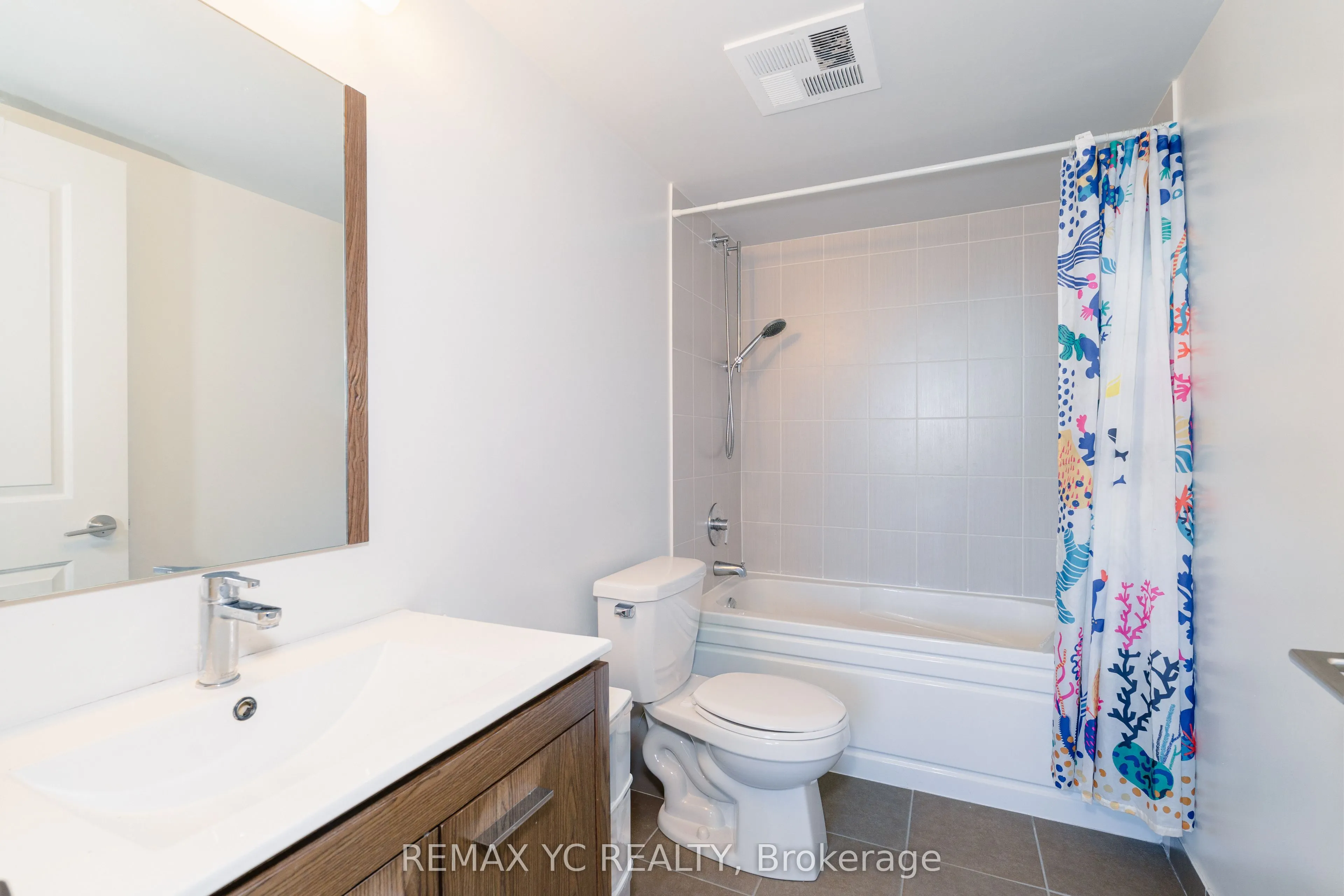 30 Meadowglen Place, #2208