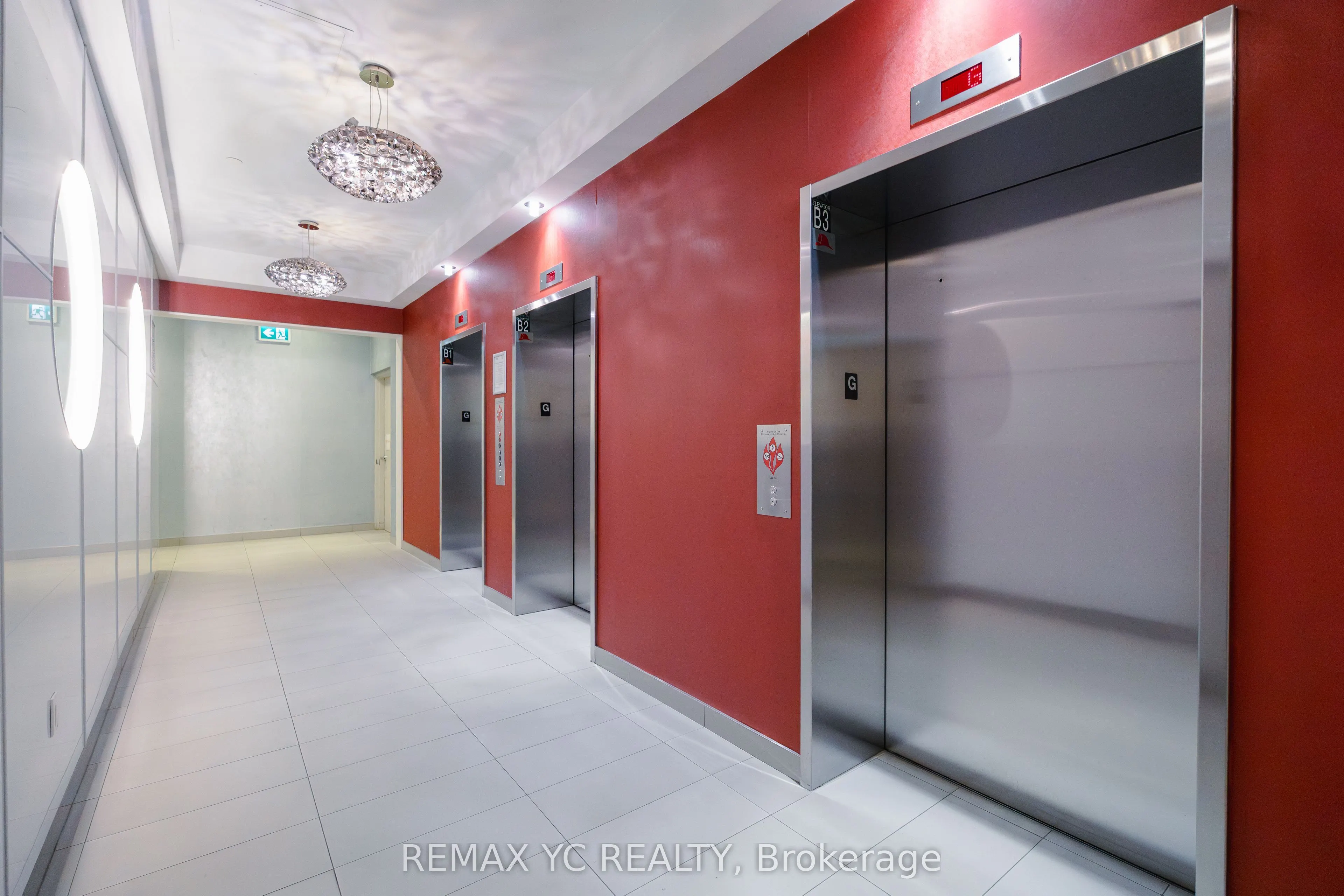 30 Meadowglen Place, #2208