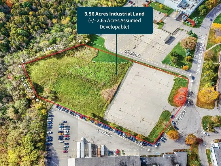 1800 Sandstone Manor