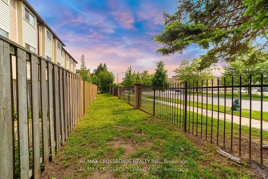 55 Collinsgrove Road, #299