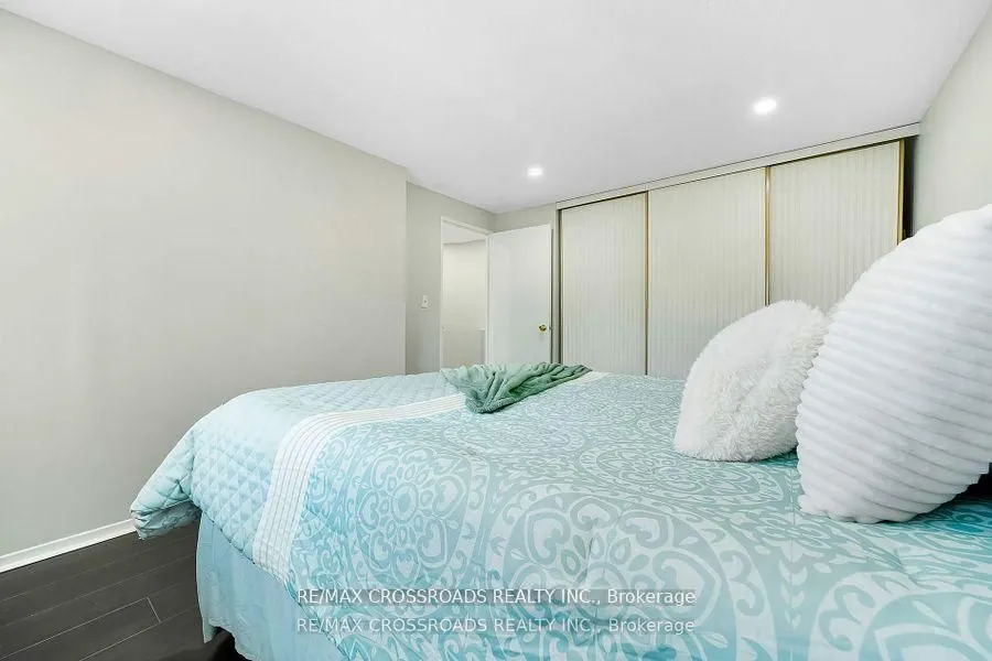 55 Collinsgrove Road, #299