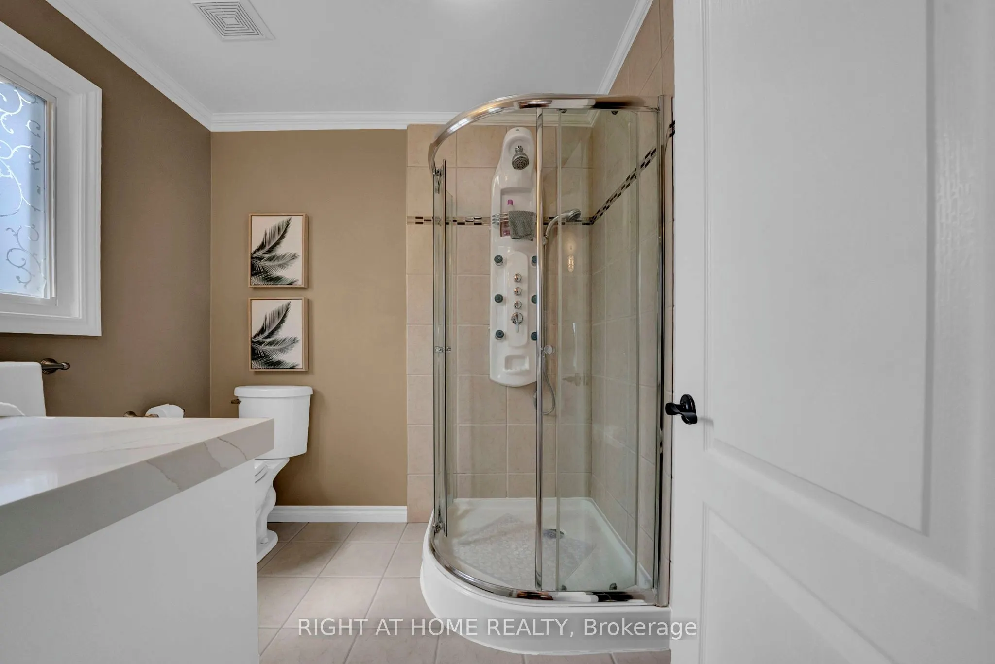 1194 Northgate Crescent