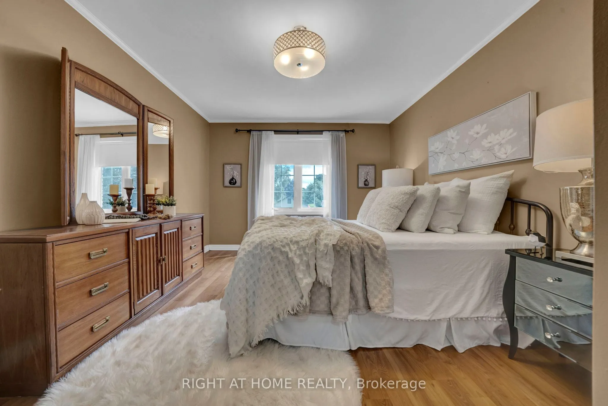 1194 Northgate Crescent