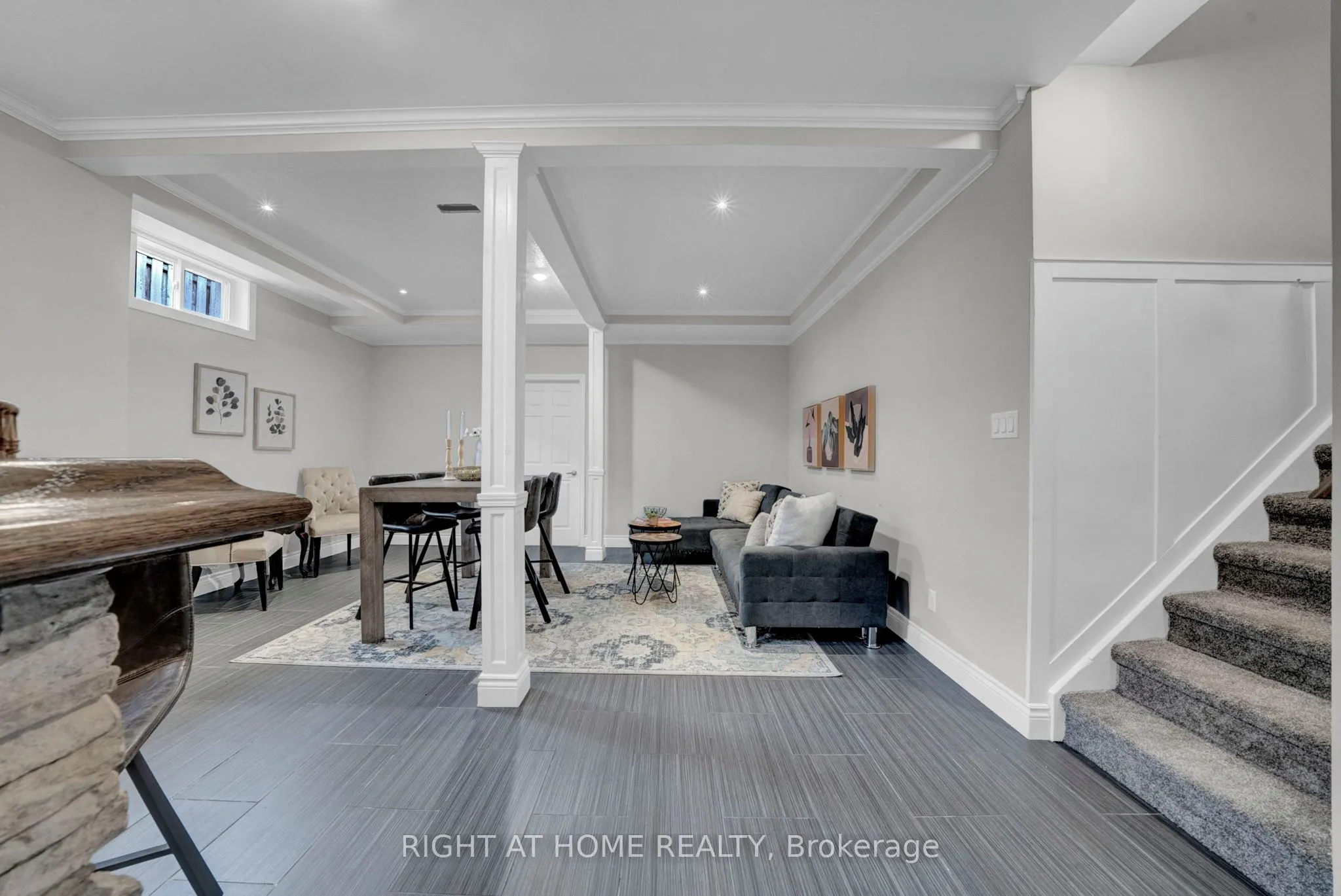 1194 Northgate Crescent