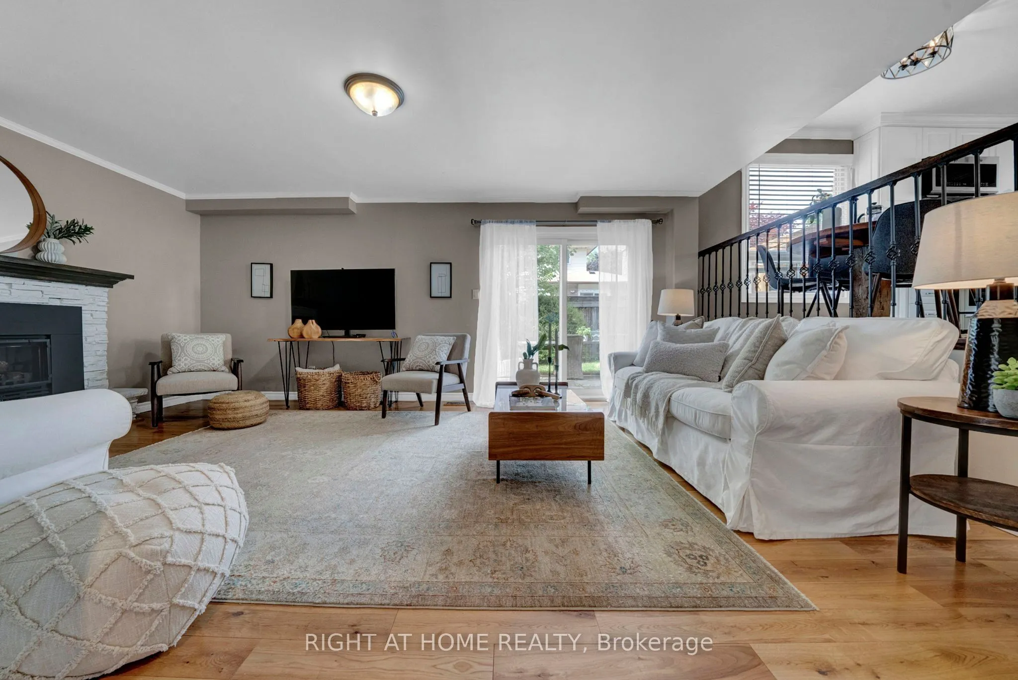 1194 Northgate Crescent