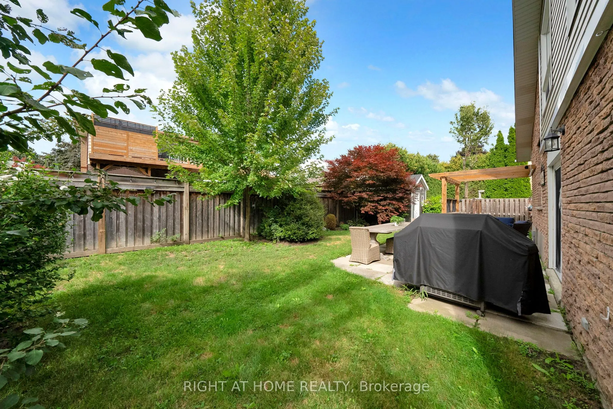 1194 Northgate Crescent