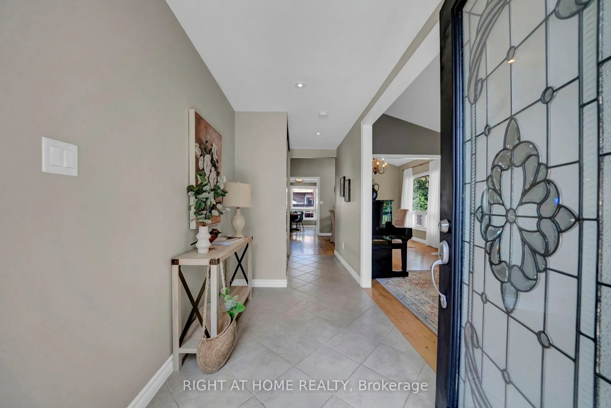 1194 Northgate Crescent