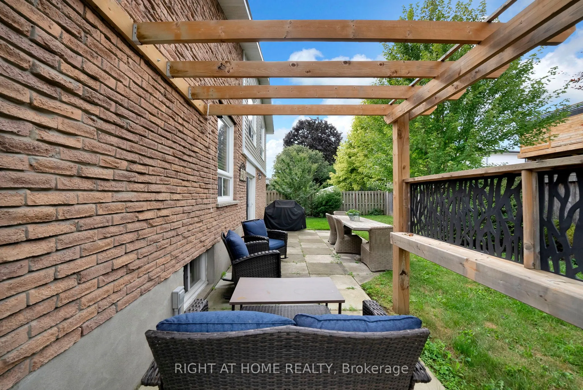 1194 Northgate Crescent