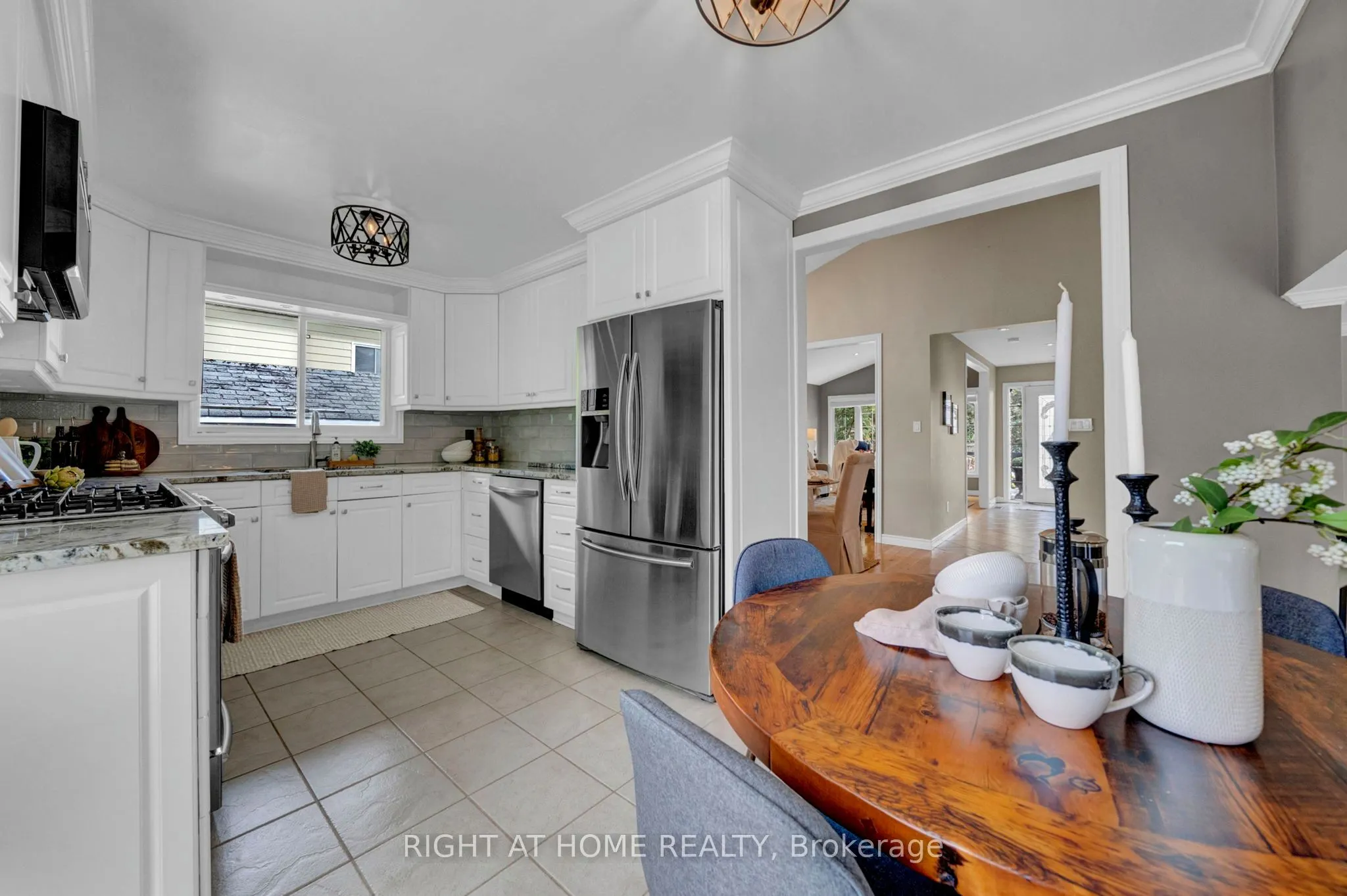 1194 Northgate Crescent