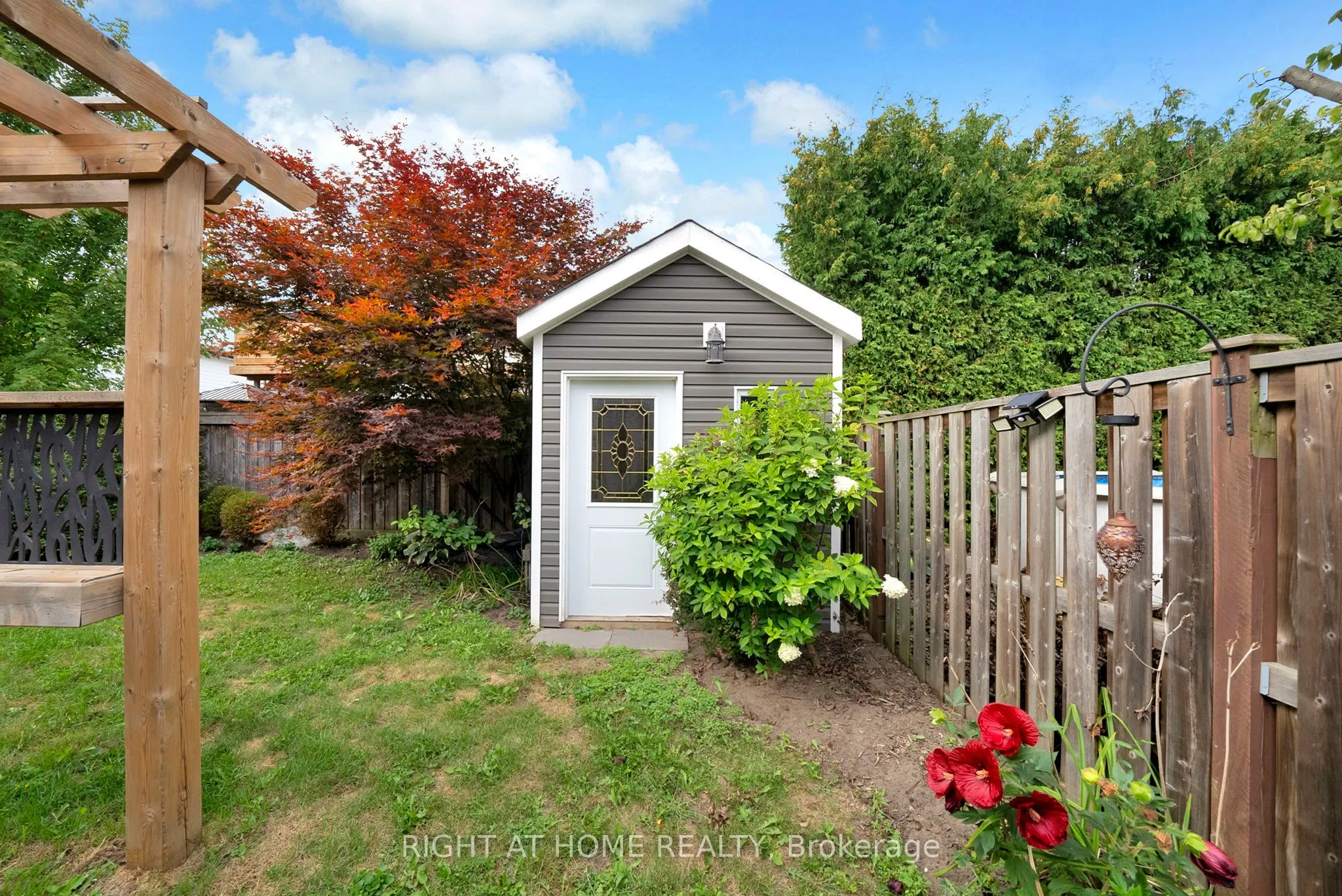 1194 Northgate Crescent