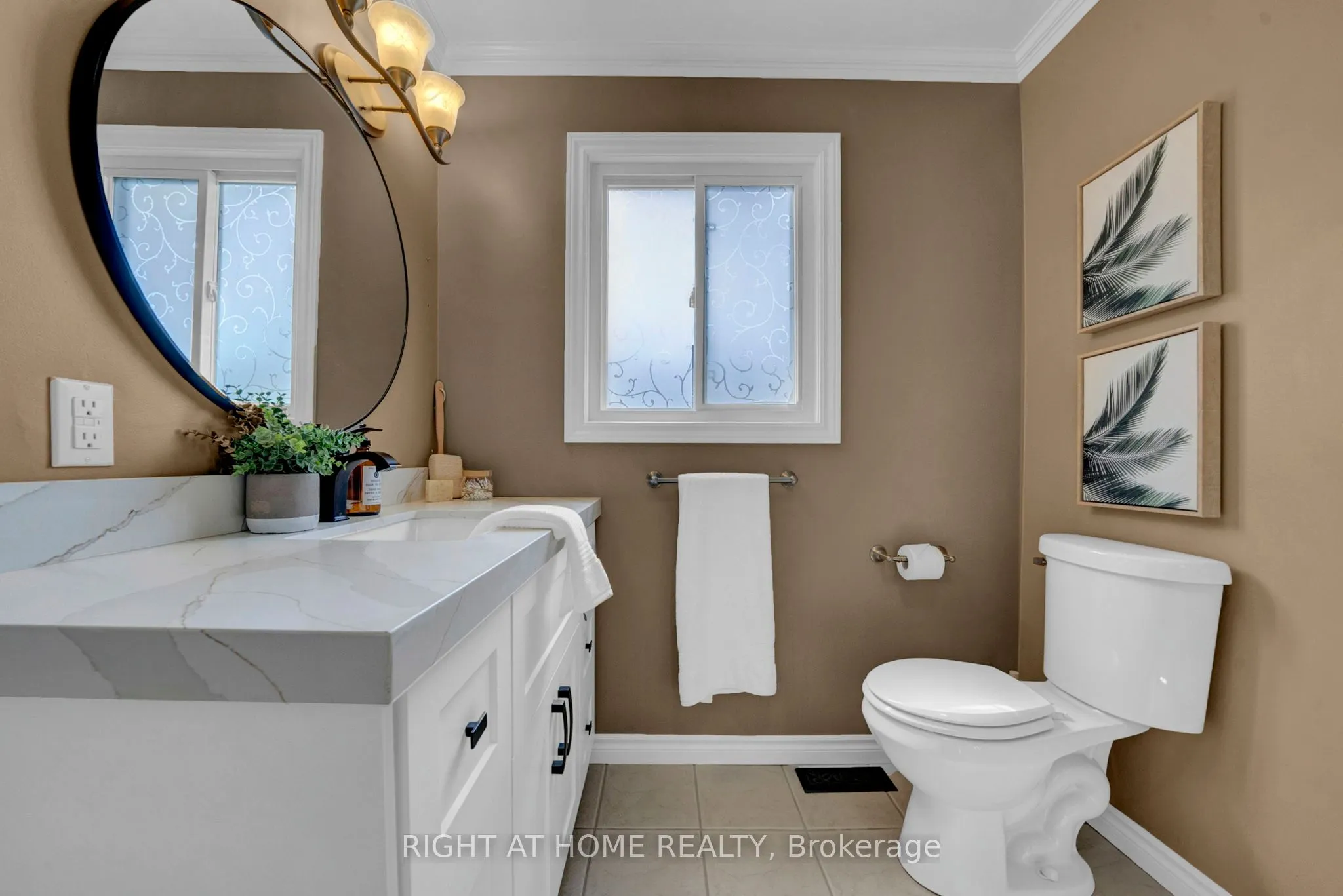 1194 Northgate Crescent