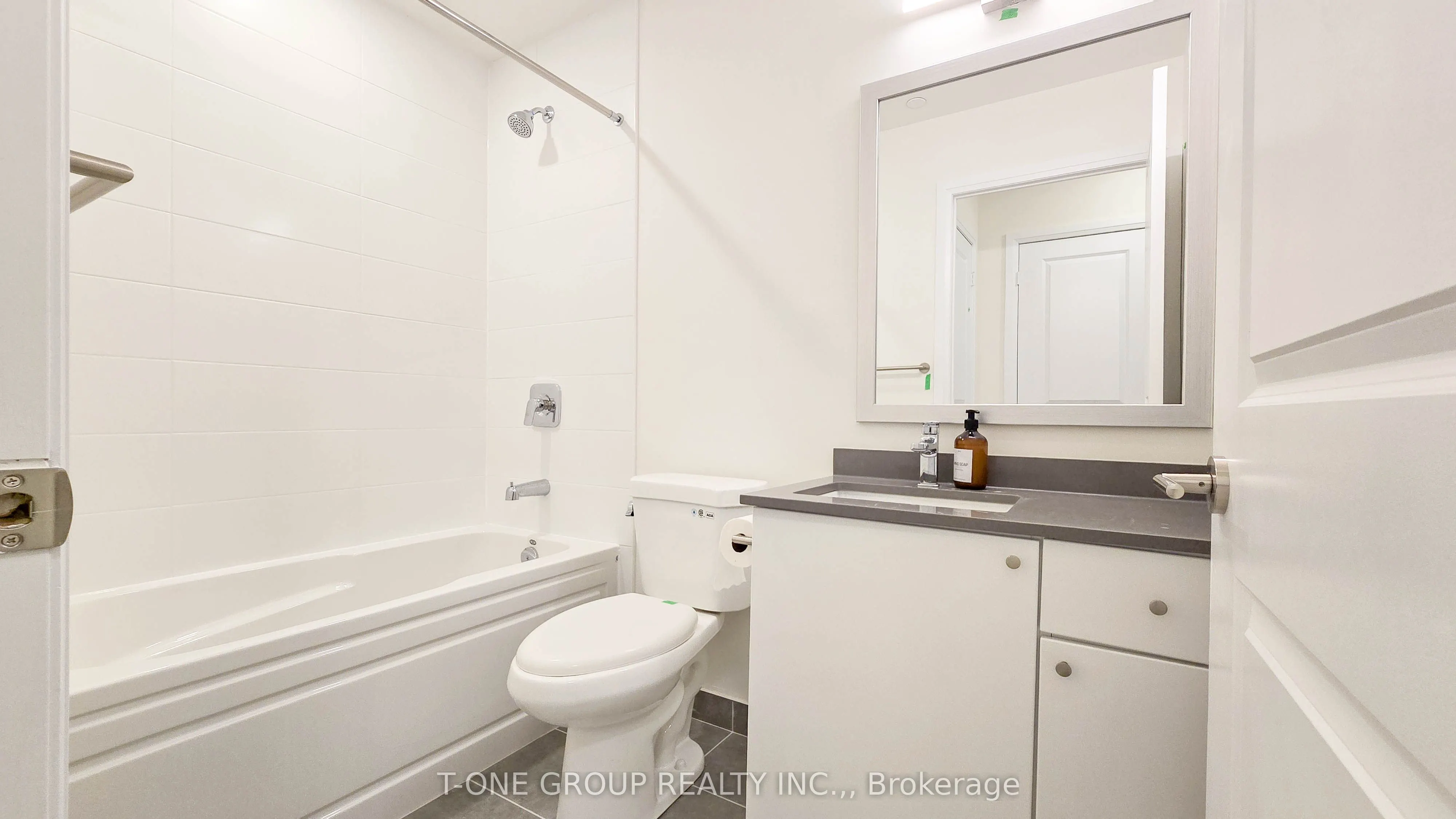 3270 Sheppard Avenue E, #627