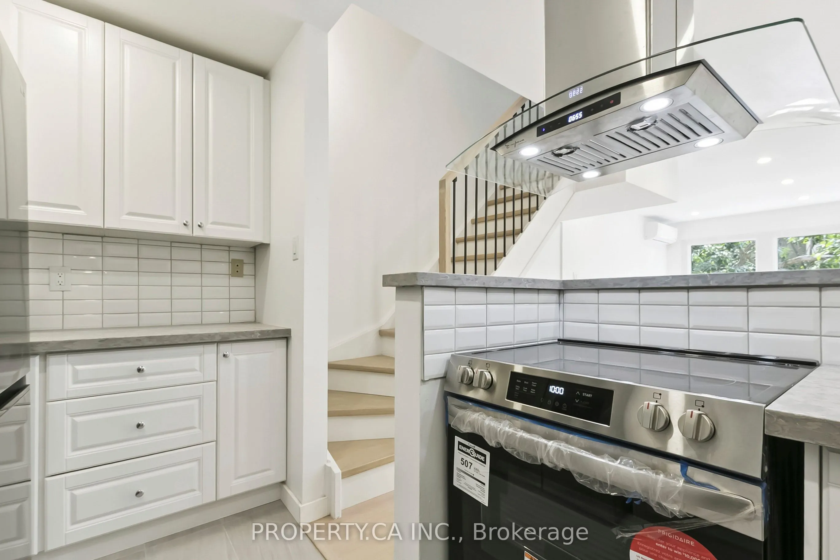 1209 Queen Street E, #29