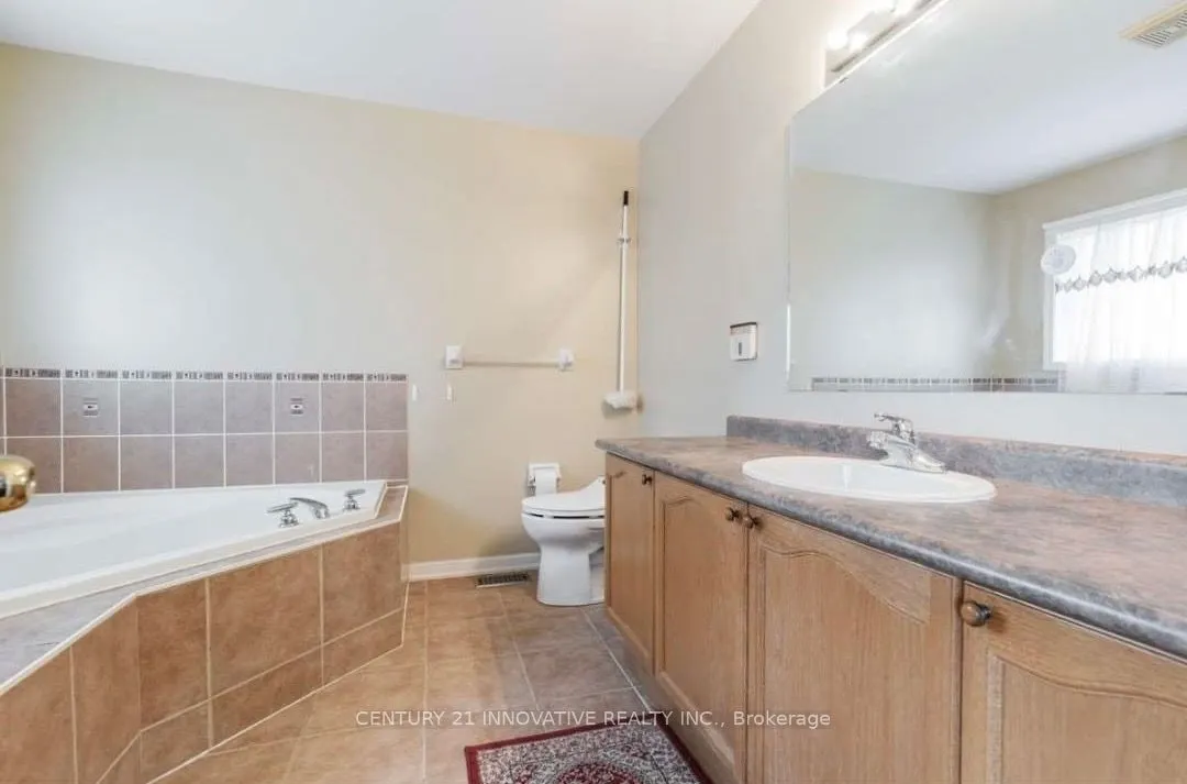 1640 Sarasota Crescent Crescent