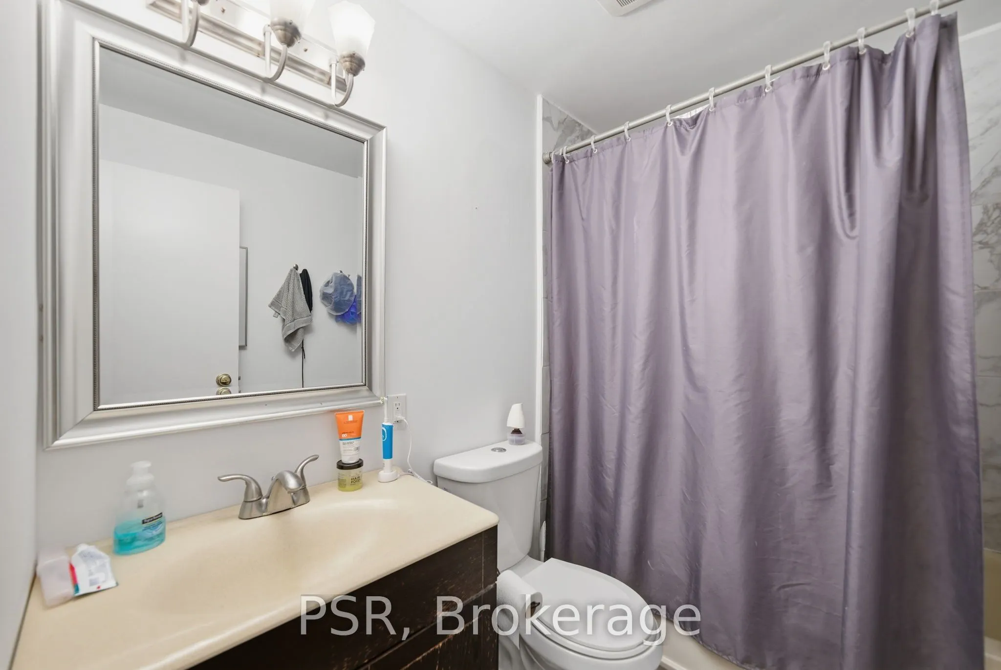 7 Chamberlain Court, #22