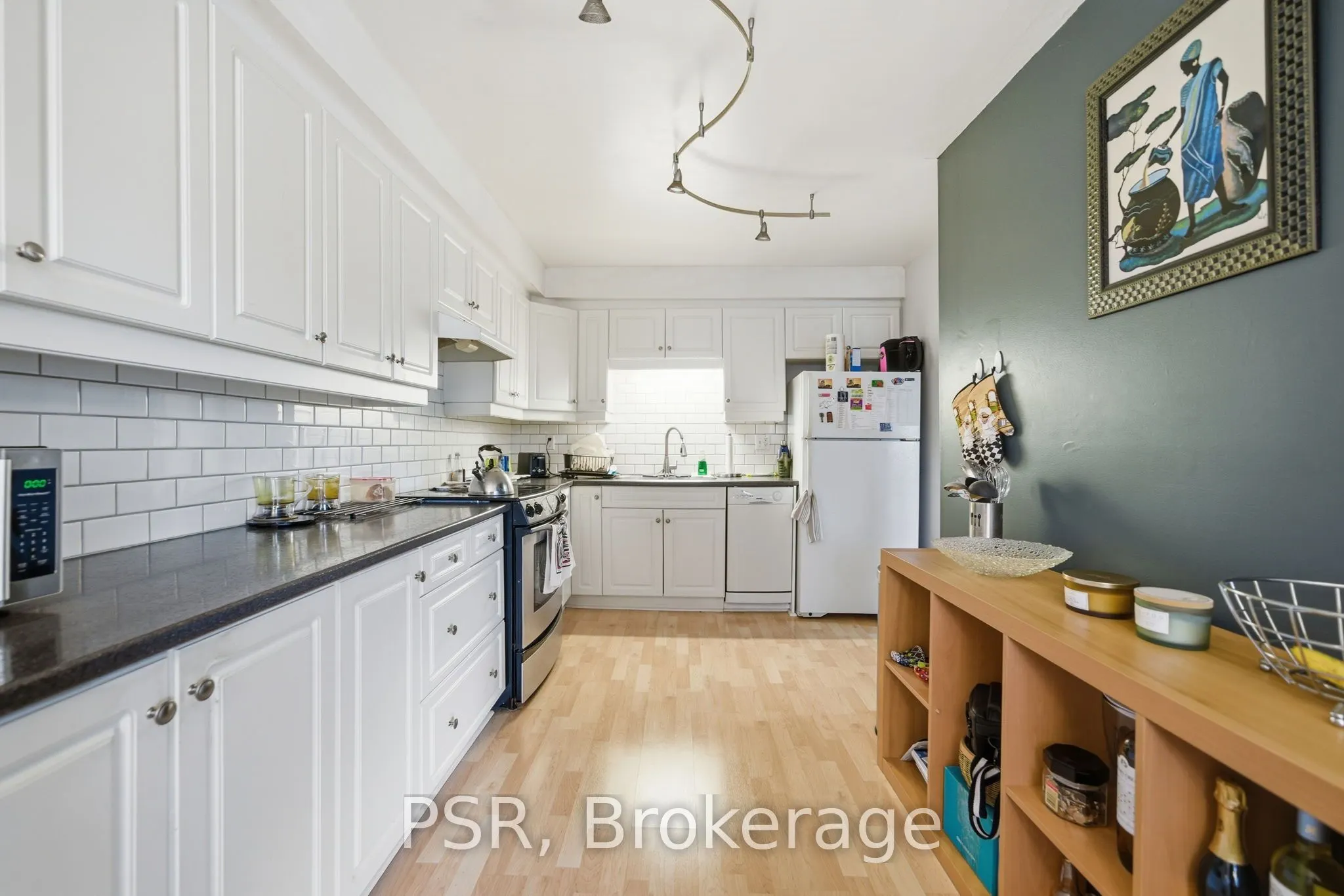 7 Chamberlain Court, #22