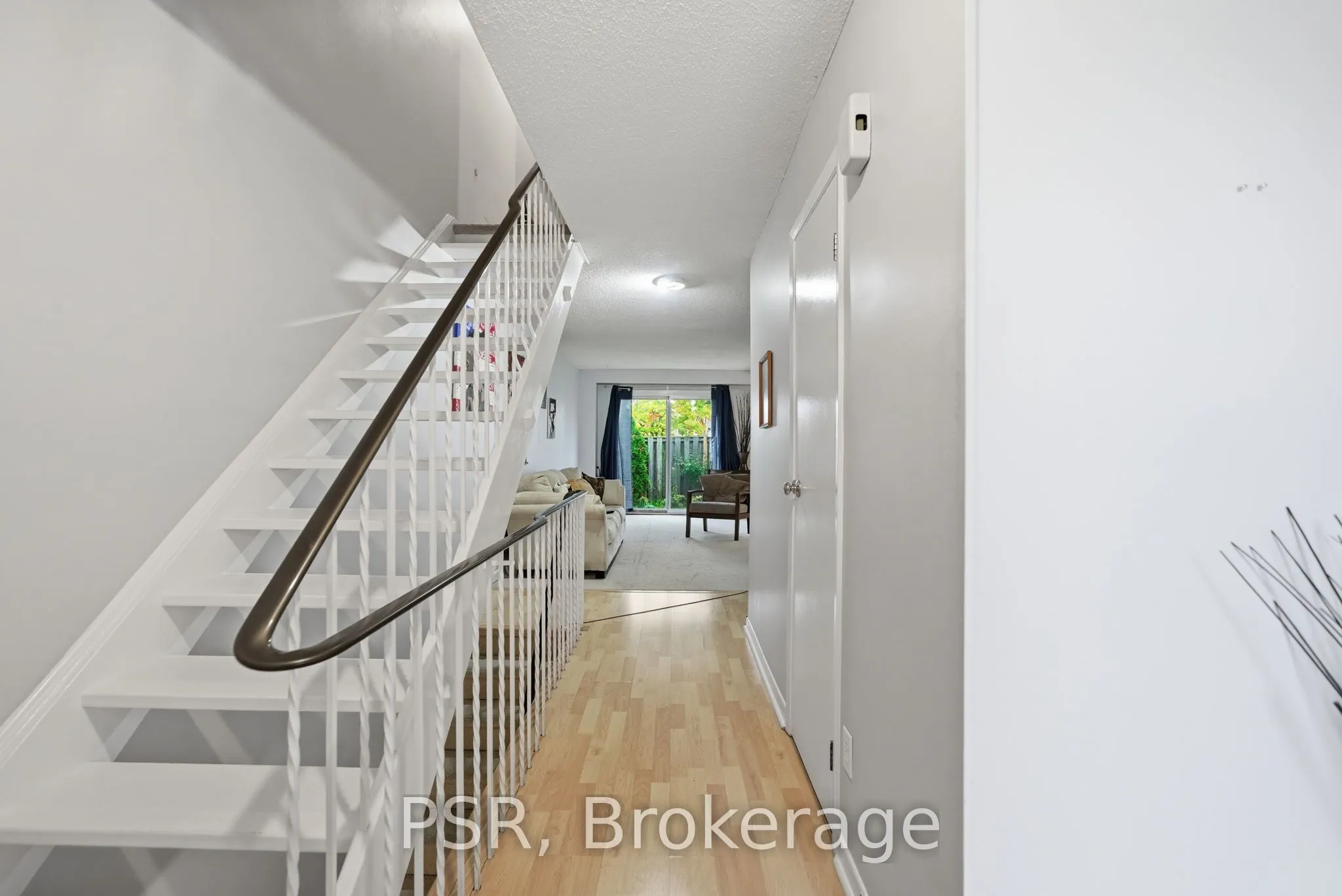 7 Chamberlain Court, #22