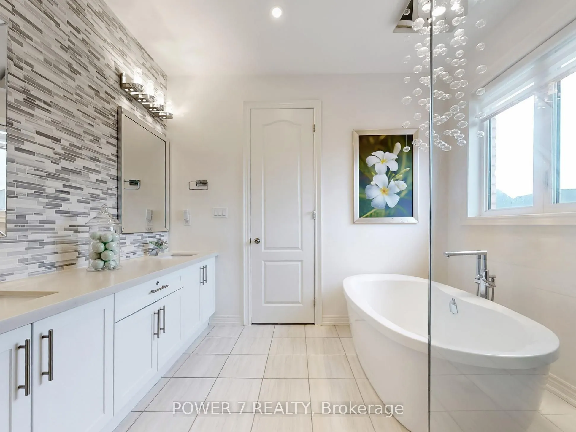 2417 Dress Circle Crescent