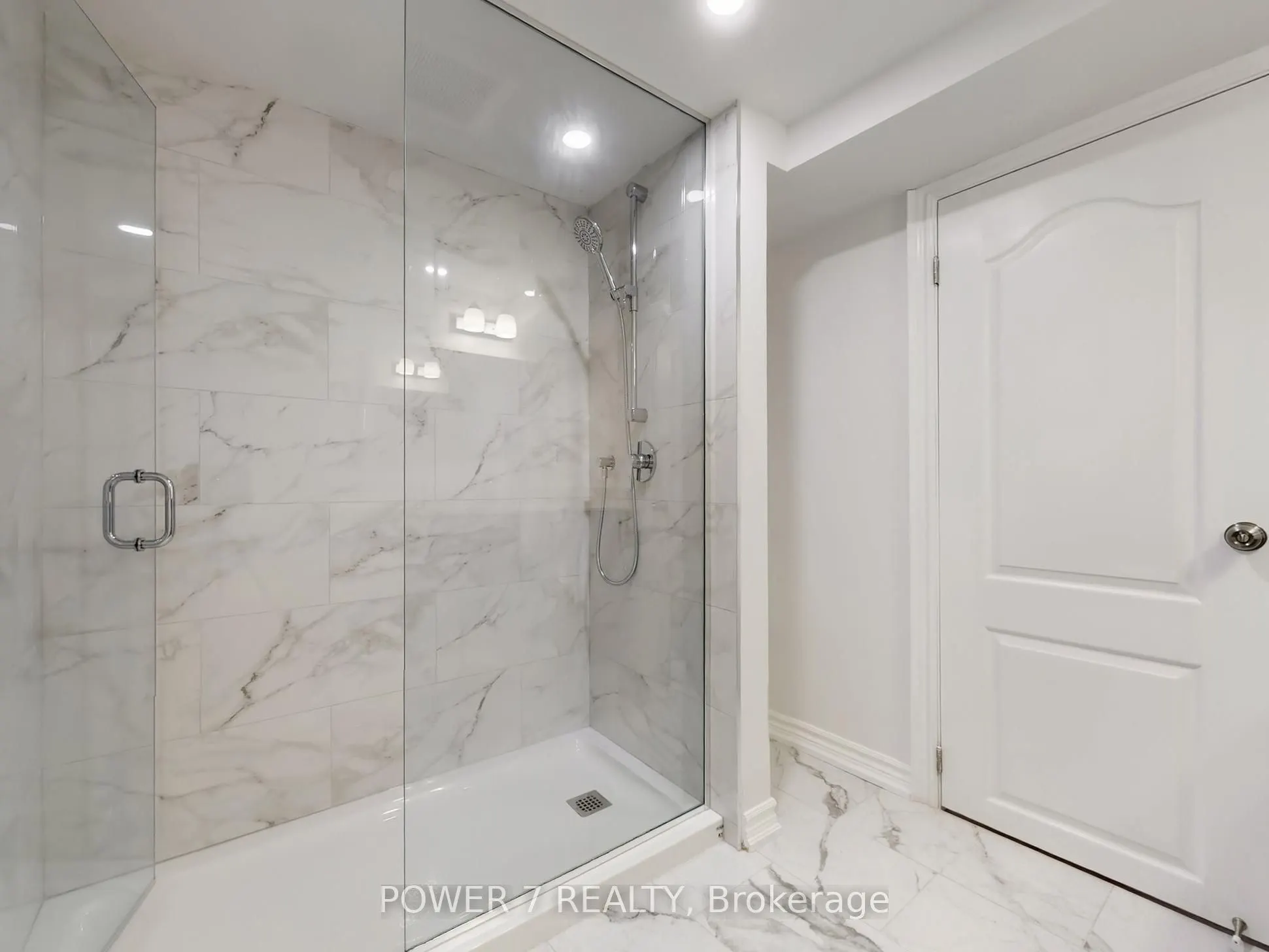 2417 Dress Circle Crescent