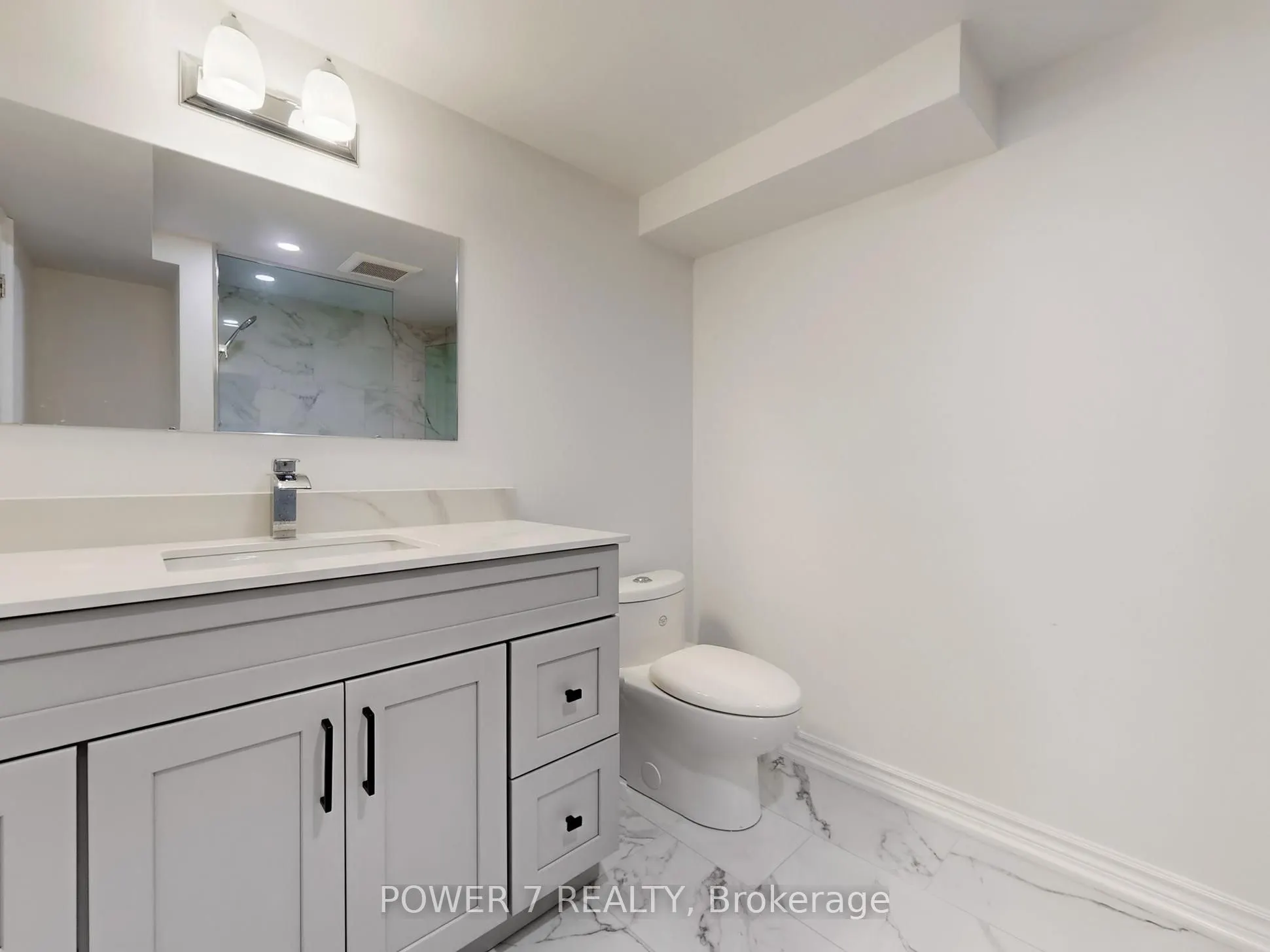 2417 Dress Circle Crescent