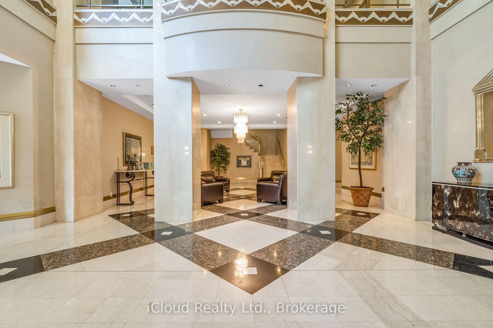 88 Corporate Drive, #611