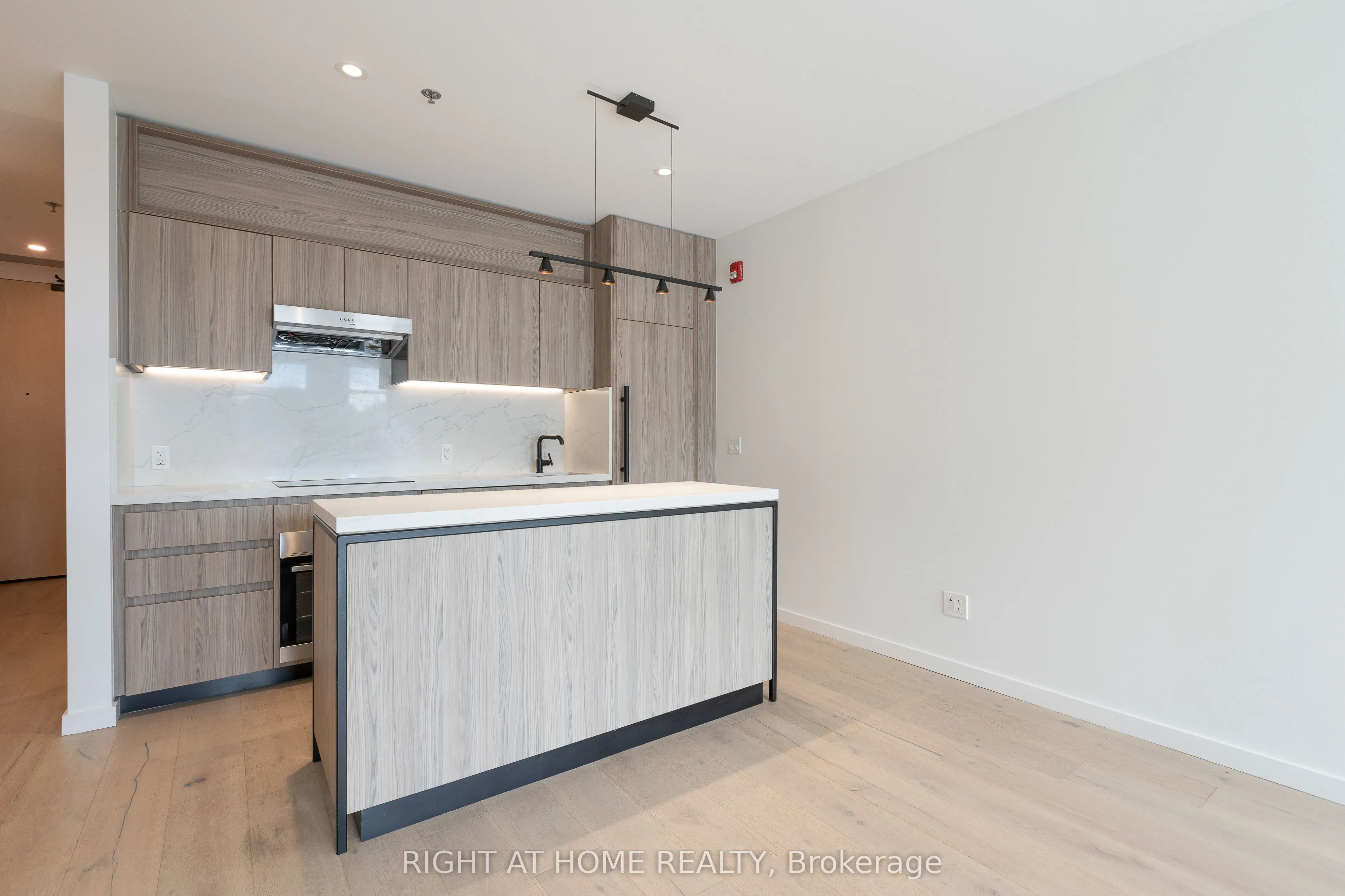 778 Queen Street E, #206