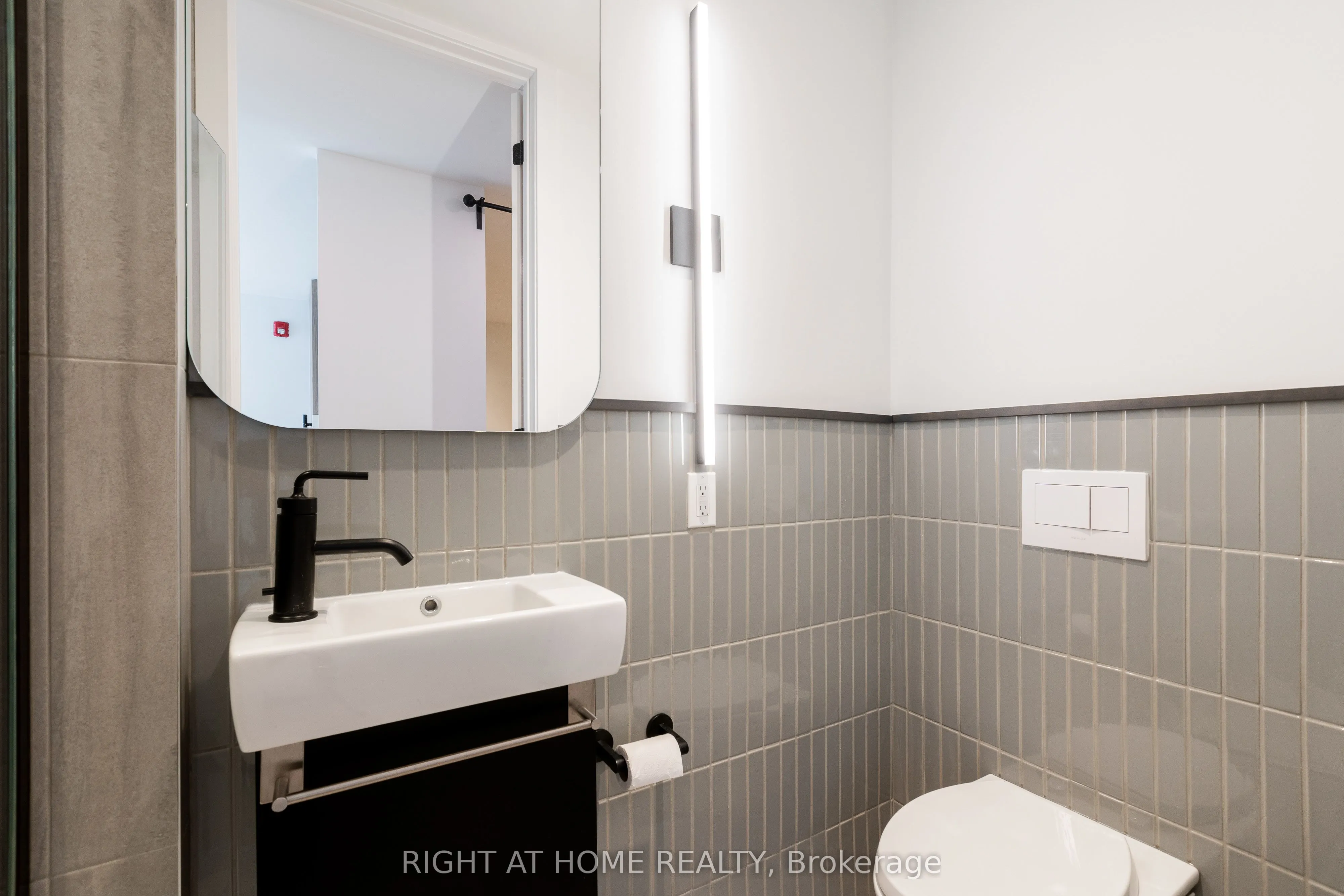 778 Queen Street E, #206