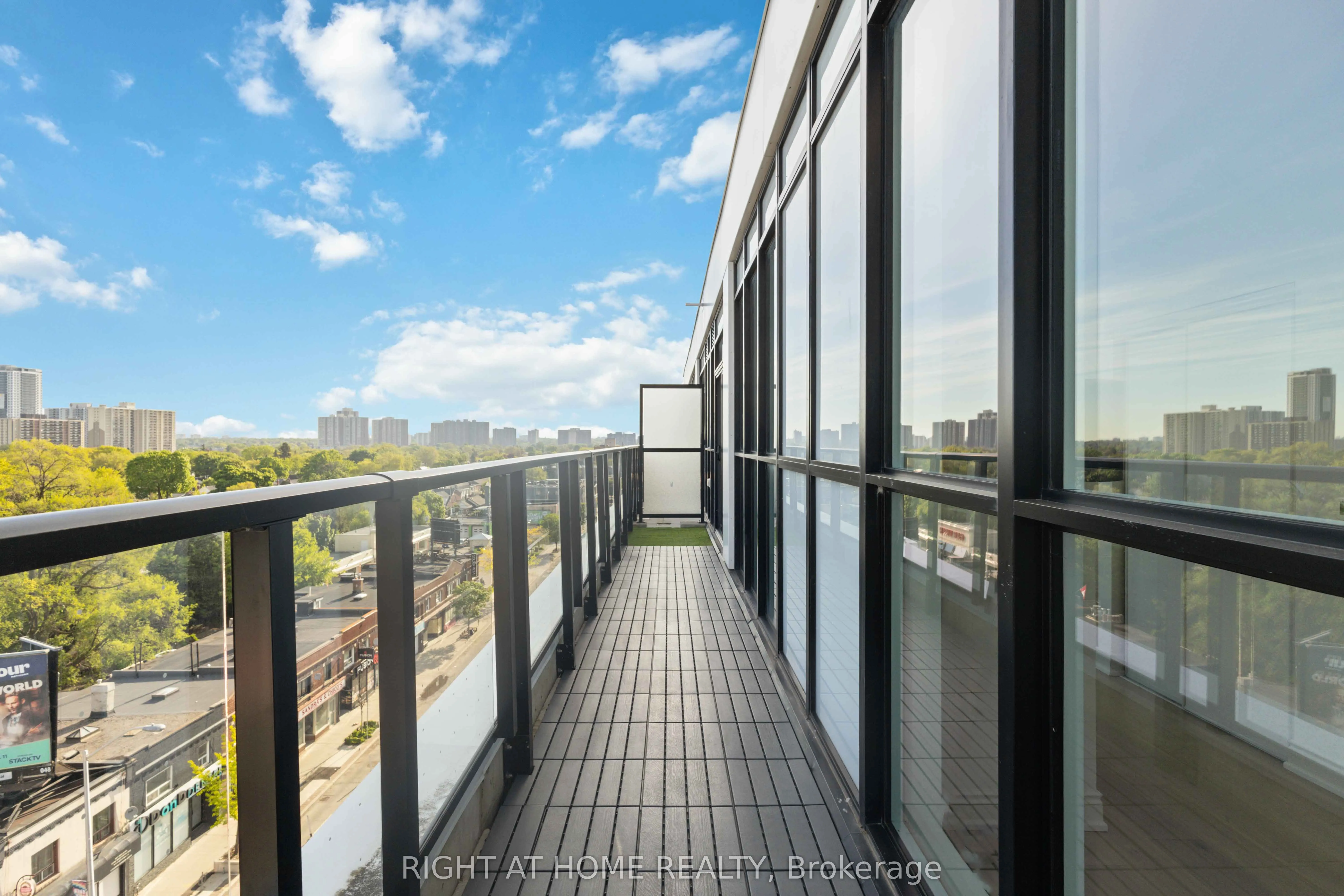 2301 Danforth Avenue, #PH801