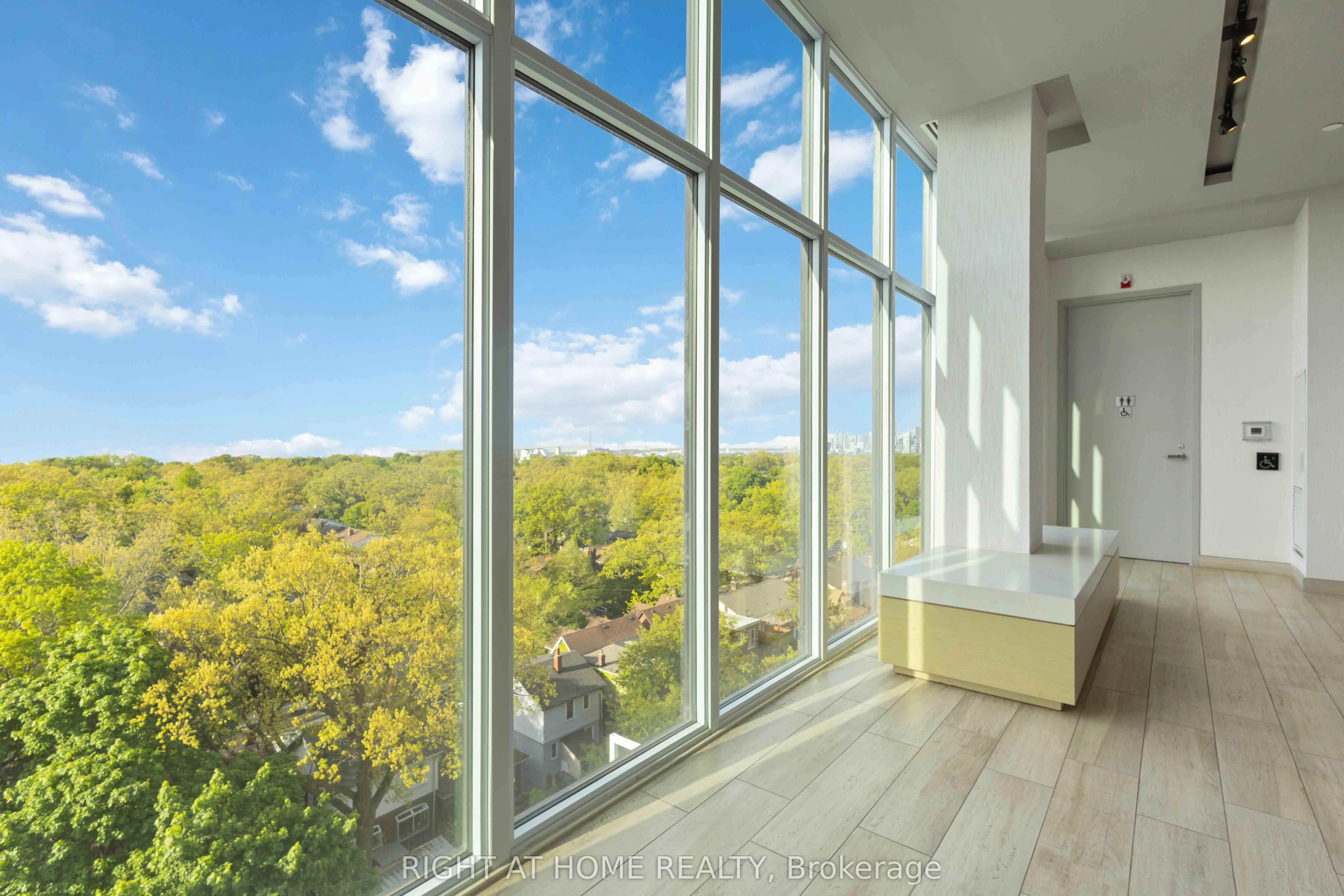 2301 Danforth Avenue, #PH801