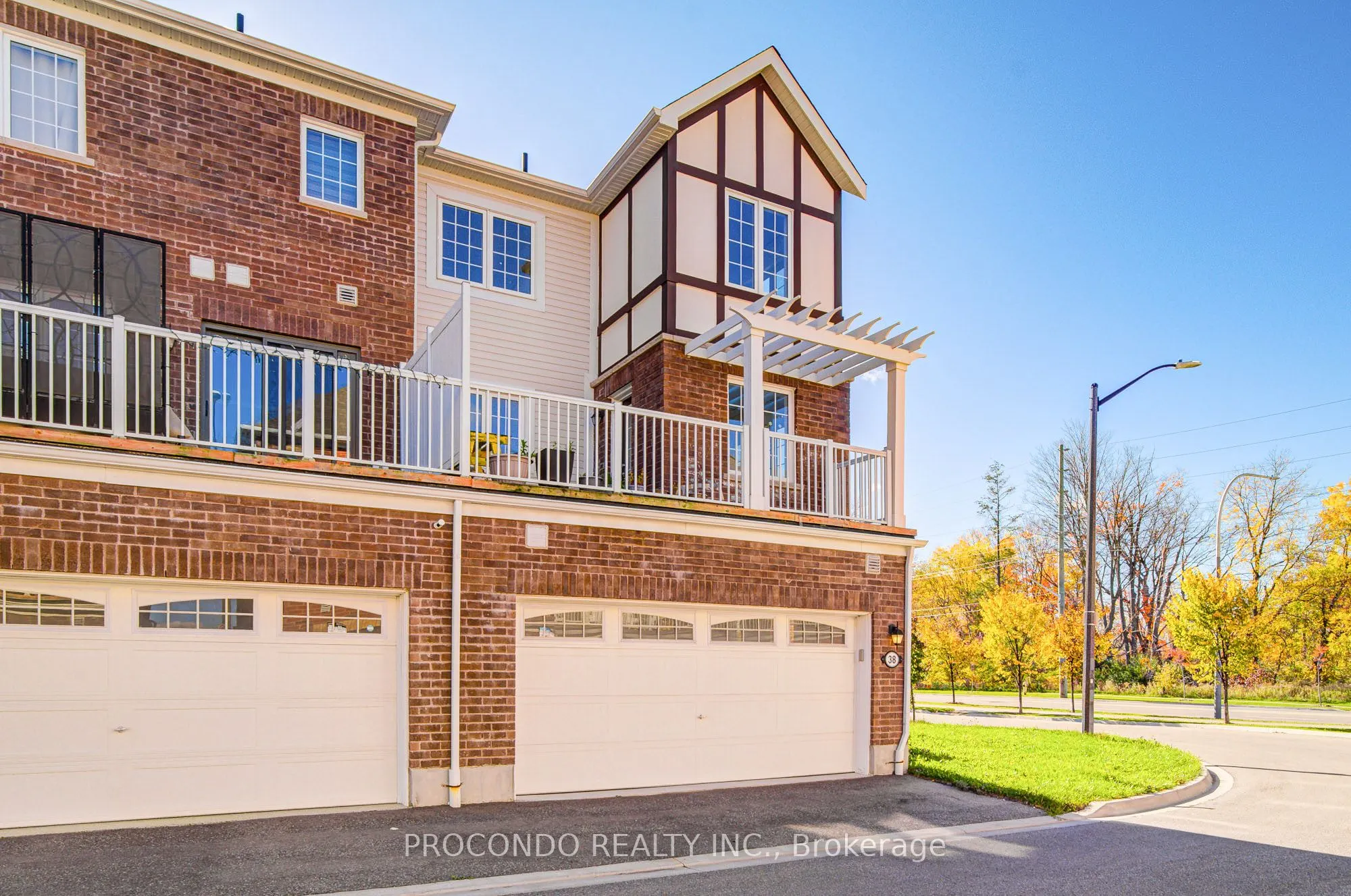 38 Bluegill Crescent